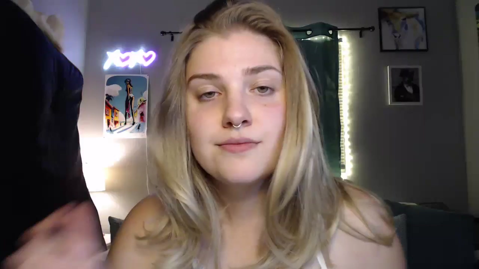 Gallery image thumbnail from MarigoldRue's myfreecams stream on, 08/23/2024, 08:14 image 15 of 20