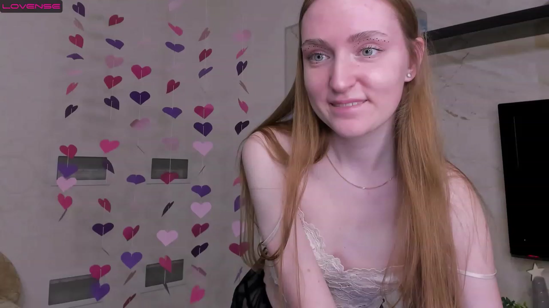 Gallery image thumbnail from MarikaSher's myfreecams stream on, 02/19/2023, 13:06 image 6 of 20