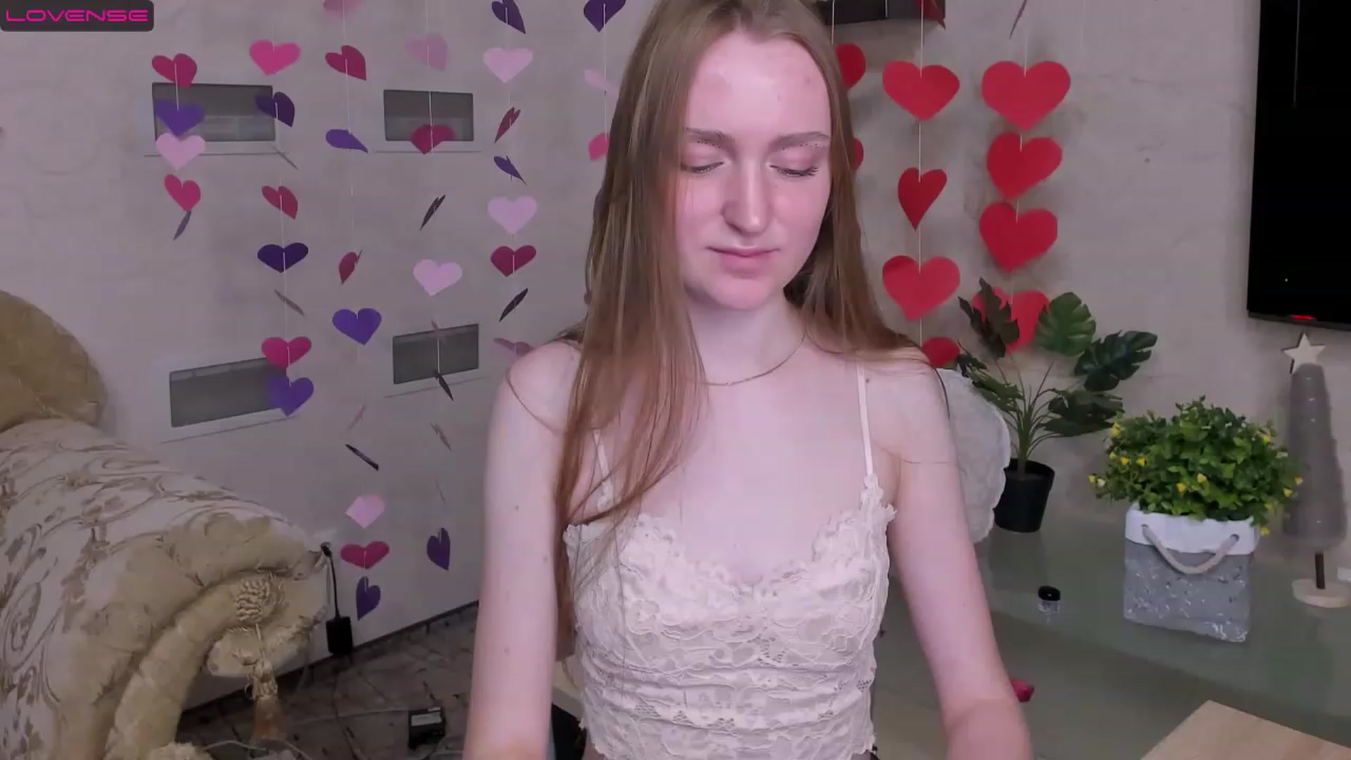 Gallery image thumbnail from MarikaSher's myfreecams stream on, 02/19/2023, 15:33 image 1 of 20