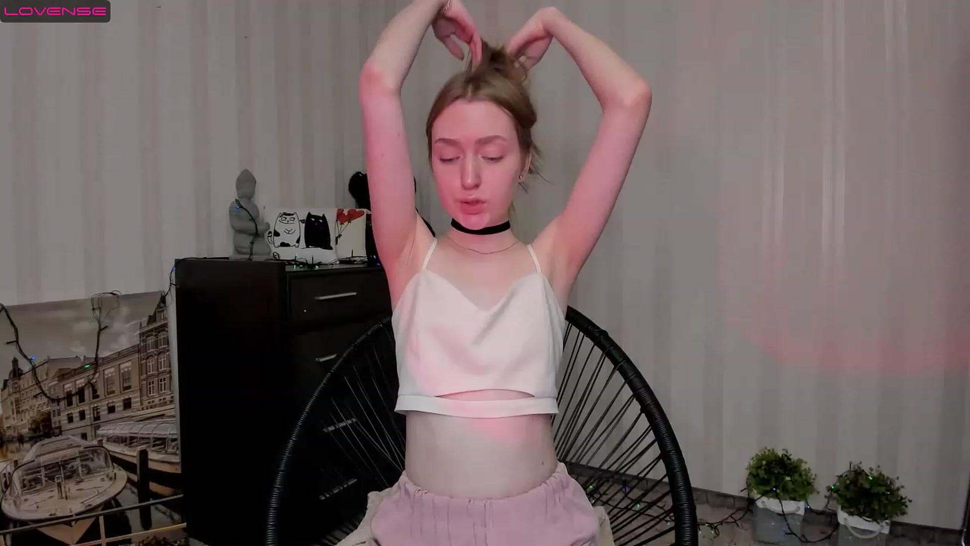 Gallery image thumbnail from MarikaSher's myfreecams stream on, 02/20/2023, 08:02 image 4 of 20