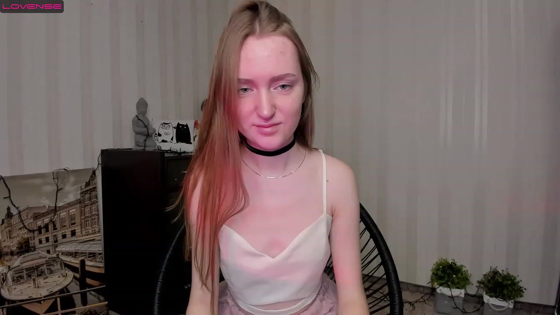 Gallery image thumbnail from MarikaSher's myfreecams stream on, 02/20/2023, 08:02 image 8 of 20