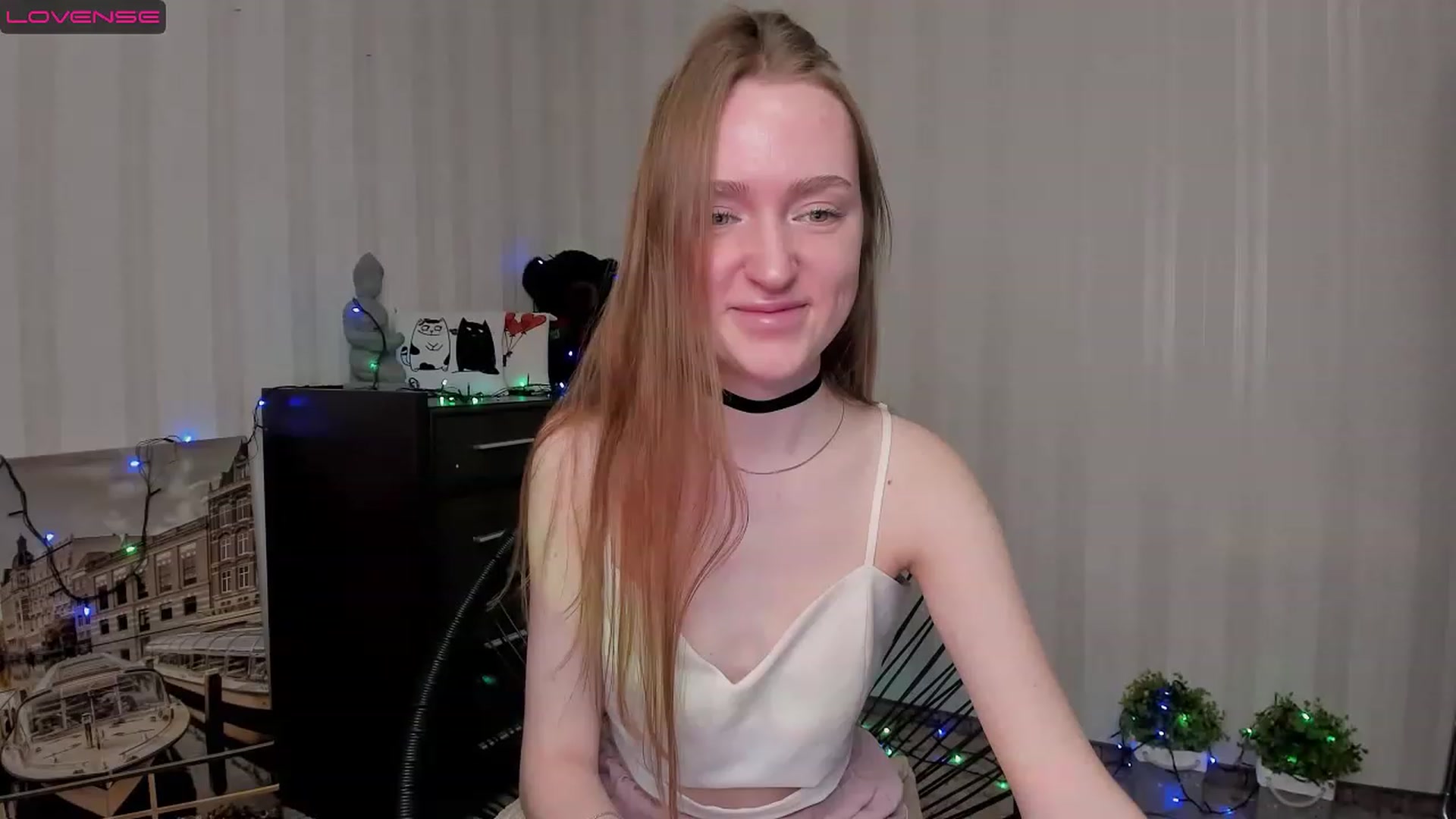 Gallery image thumbnail from MarikaSher's myfreecams stream on, 02/20/2023, 08:02 image 10 of 20