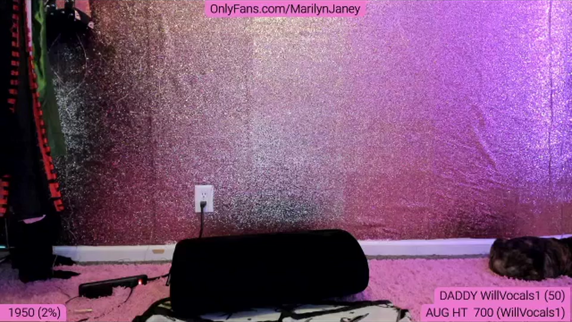 Gallery image thumbnail from MarilynJane's myfreecams stream on, 08/31/2024, 01:53 image 15 of 20