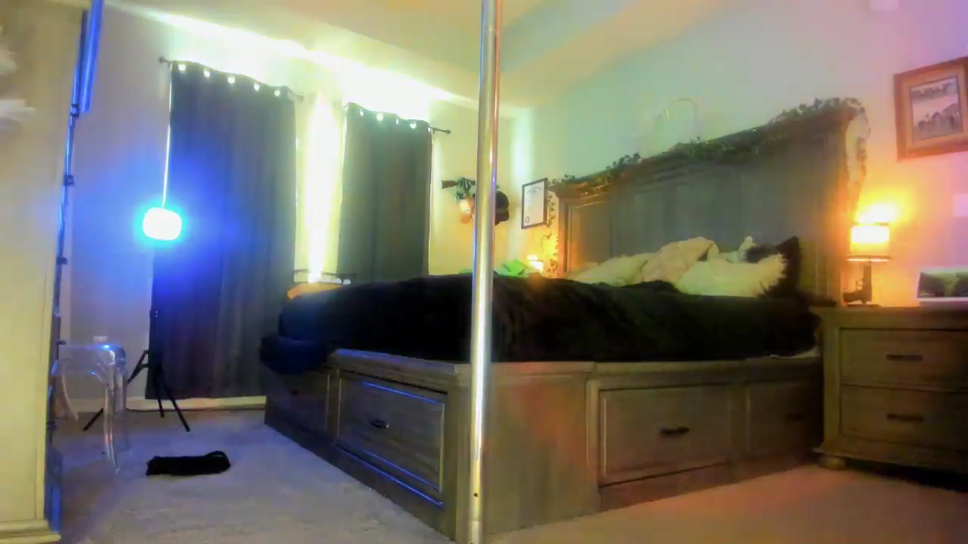 Gallery image thumbnail from Marilyn_BDAY's myfreecams stream on, 01/16/2025, 21:00 image 16 of 20