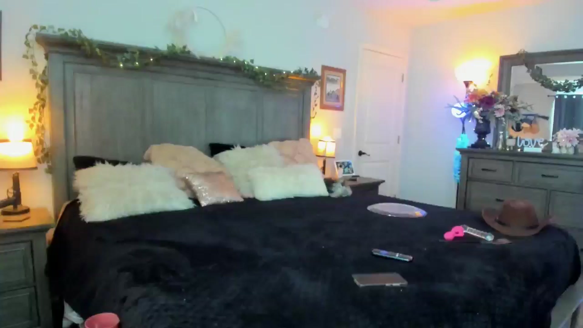 Gallery image thumbnail from Marilyn_BDAY's myfreecams stream on, 01/21/2025, 18:05 image 14 of 20