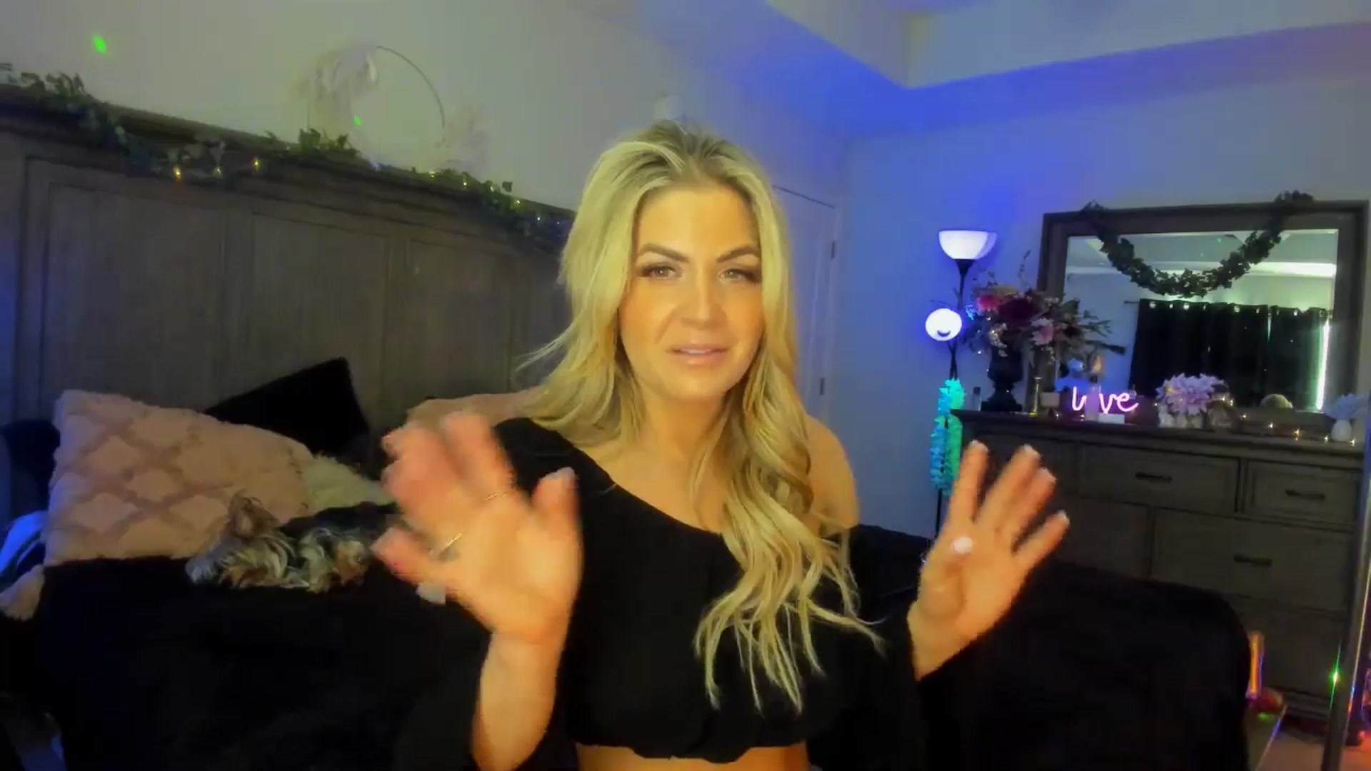 Gallery image thumbnail from Marilyn_BDAY's myfreecams stream on, 01/23/2025, 21:50 image 2 of 20