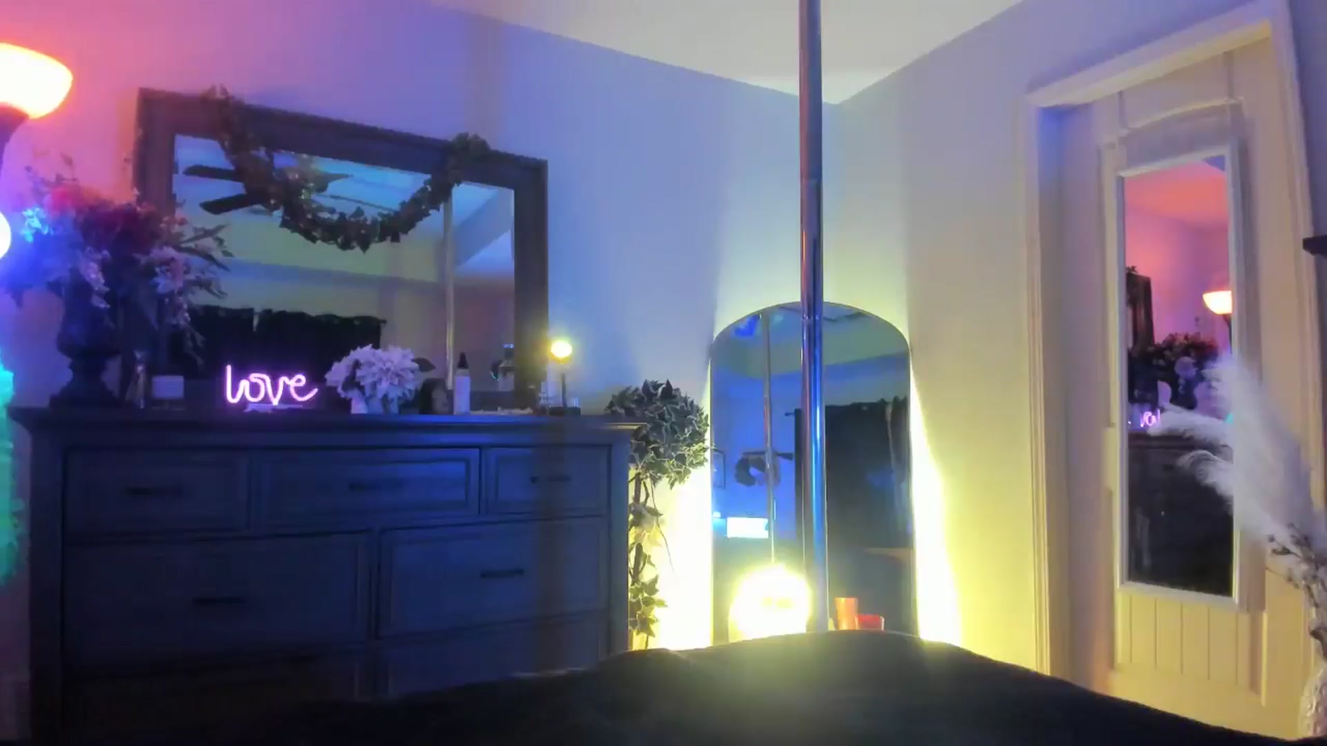 Gallery image thumbnail from Marilyn_BDAY's myfreecams stream on, 01/28/2025, 24:14 image 14 of 20