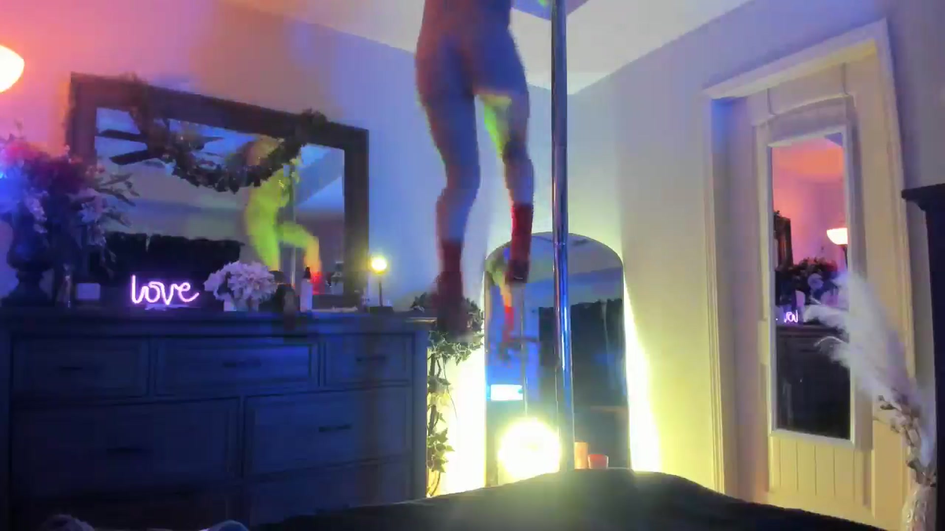 Gallery image thumbnail from Marilyn_BDAY's myfreecams stream on, 01/28/2025, 24:14 image 7 of 20