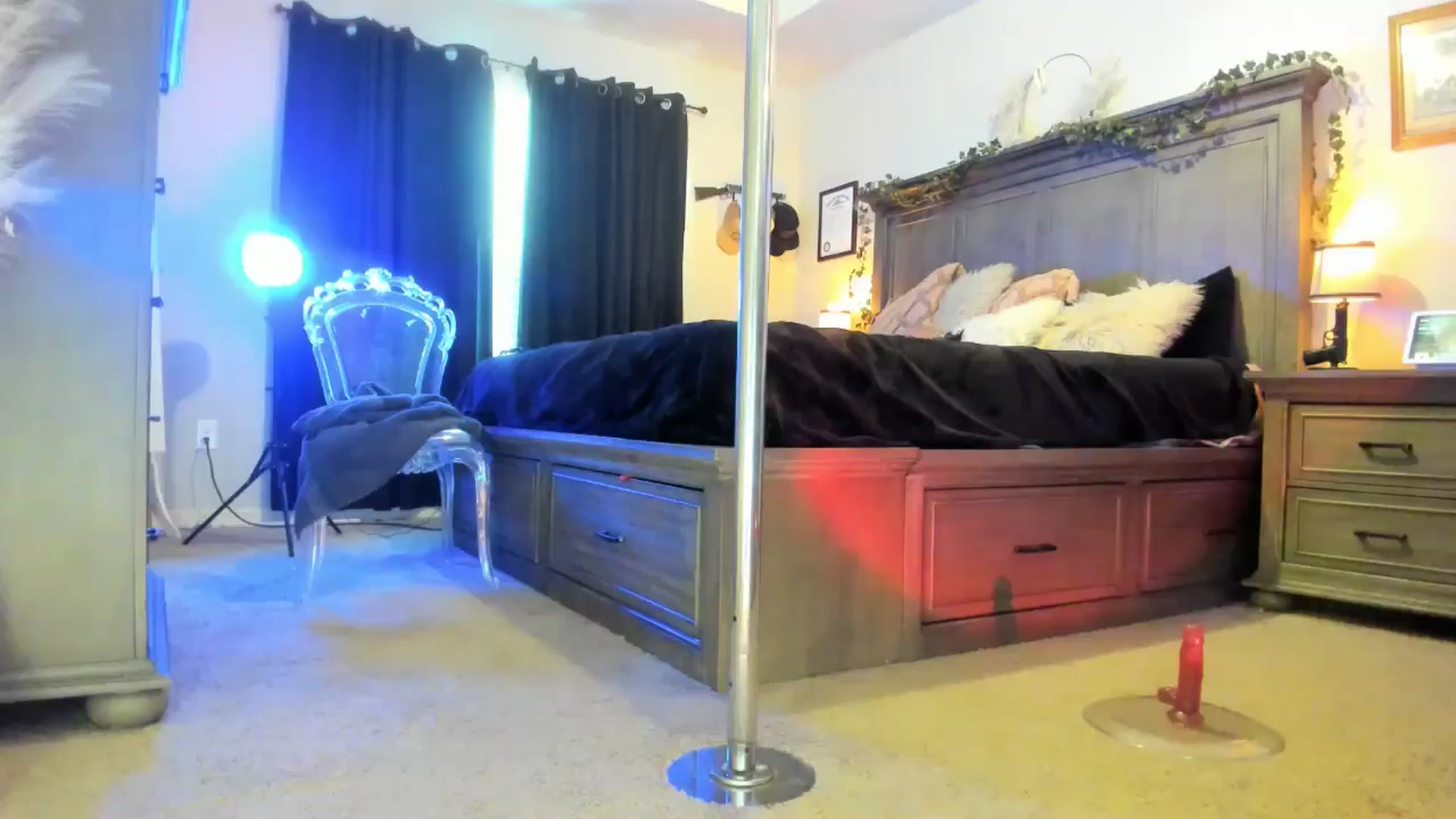Gallery image thumbnail from Marilyn_BDAY's myfreecams stream on, 01/30/2025, 18:45 image 14 of 20