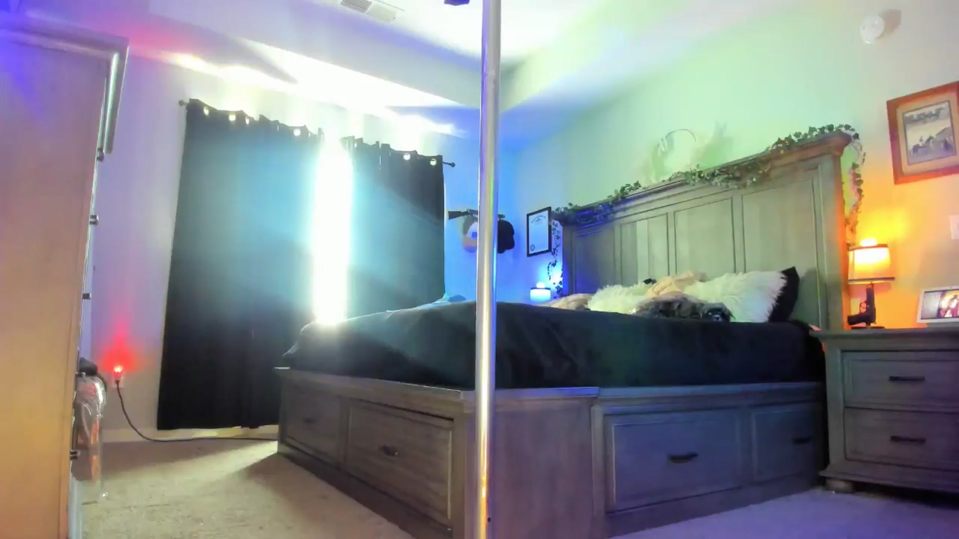 Gallery image thumbnail from Marilyn_BDAY's myfreecams stream on, 02/03/2025, 19:00 image 18 of 20