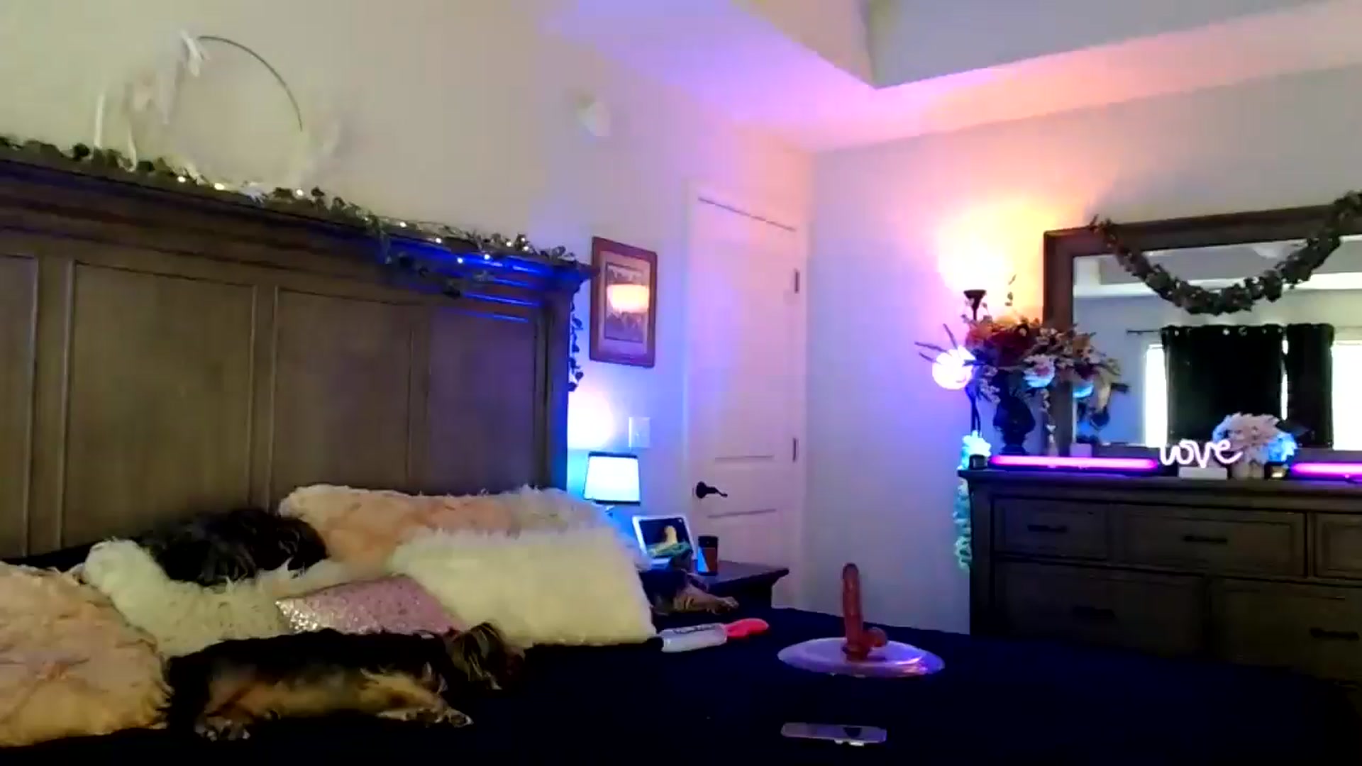 Gallery image thumbnail from Marilyn_XO's myfreecams stream on, 10/14/2024, 16:56 image 4 of 20