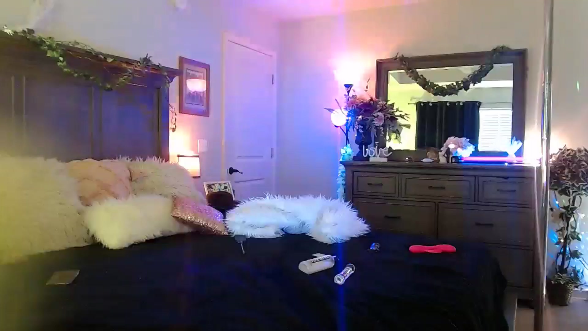 Gallery image thumbnail from Marilyn_XO's myfreecams stream on, 10/27/2024, 14:12 image 11 of 20