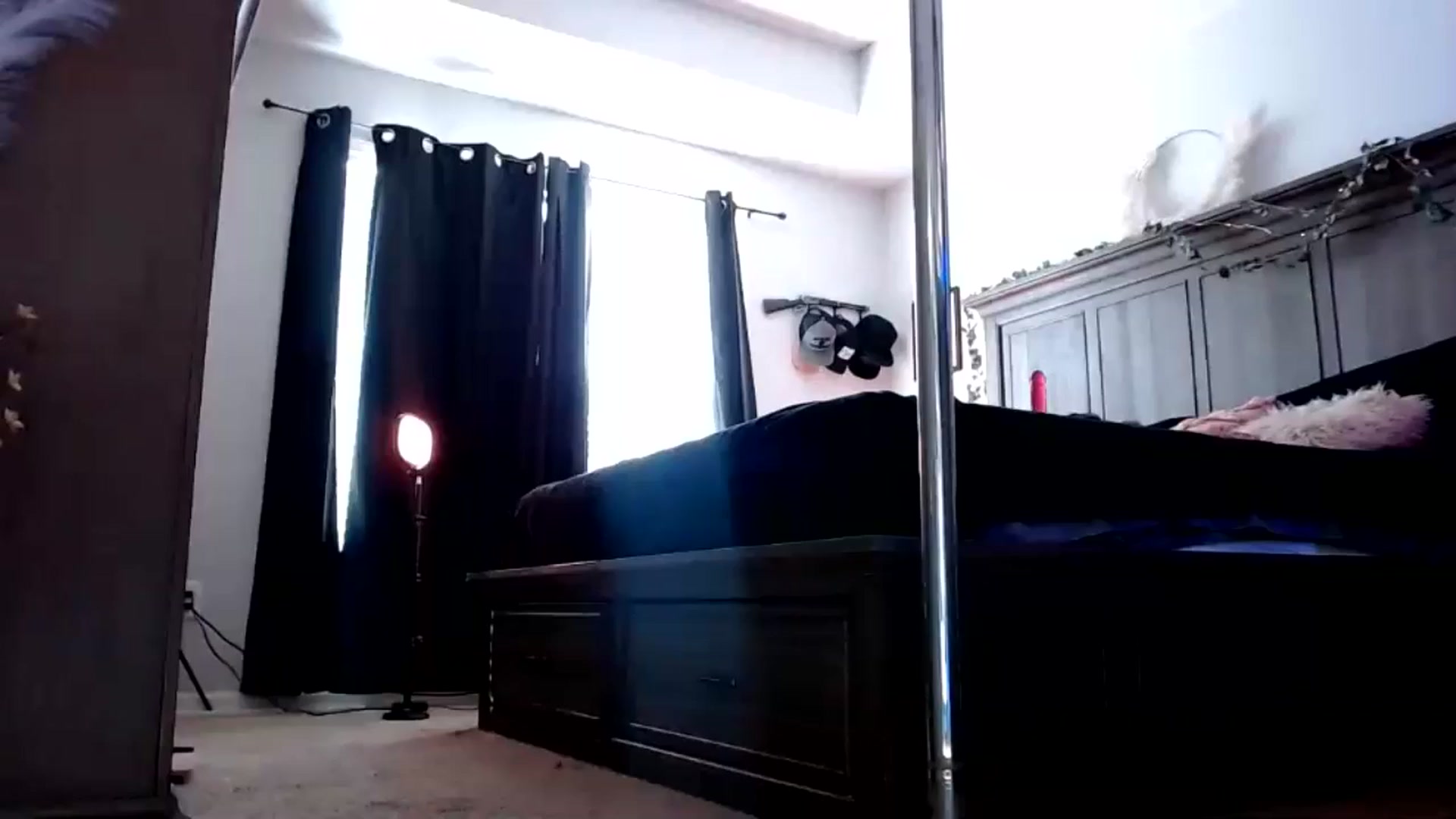 Gallery image thumbnail from Marilyn_XO's myfreecams stream on, 11/09/2024, 17:23 image 16 of 20