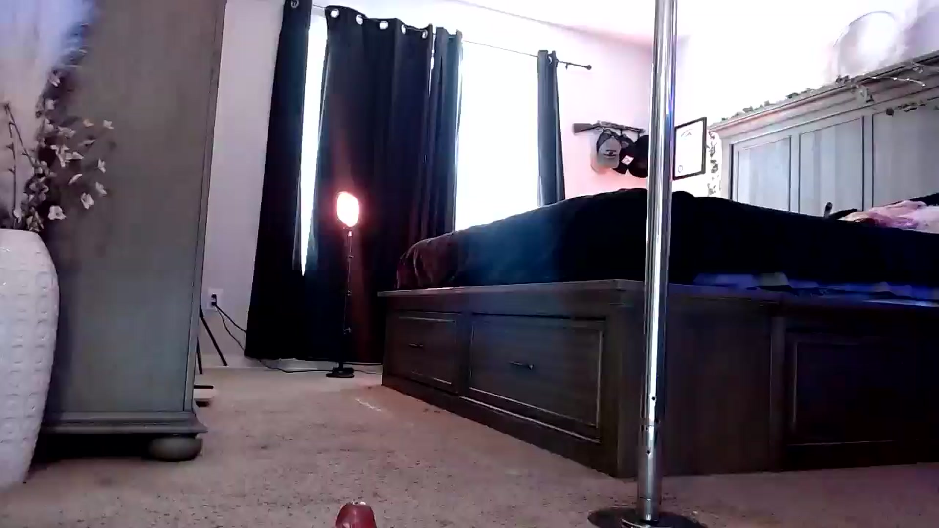 Gallery image thumbnail from Marilyn_XO's myfreecams stream on, 11/09/2024, 18:47 image 3 of 20