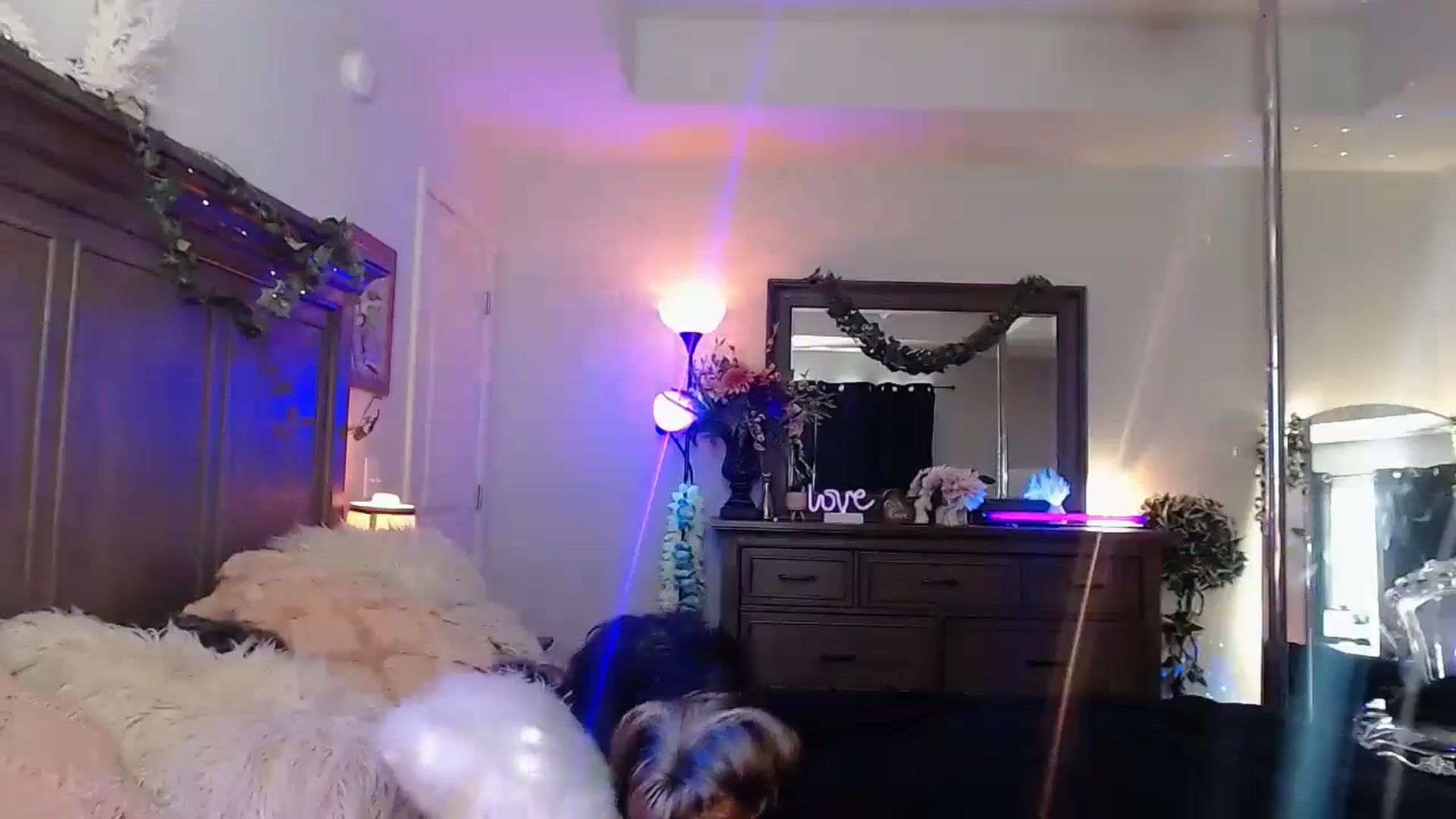 Gallery image thumbnail from Marilyn_XO's myfreecams stream on, 11/11/2024, 18:38 image 12 of 20