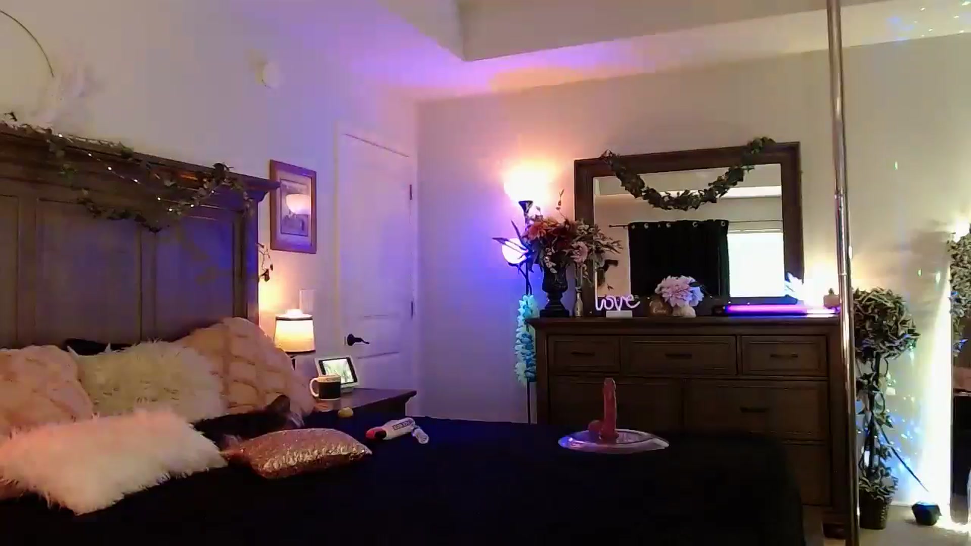 Gallery image thumbnail from Marilyn_XO's myfreecams stream on, 11/14/2024, 15:44 image 7 of 20