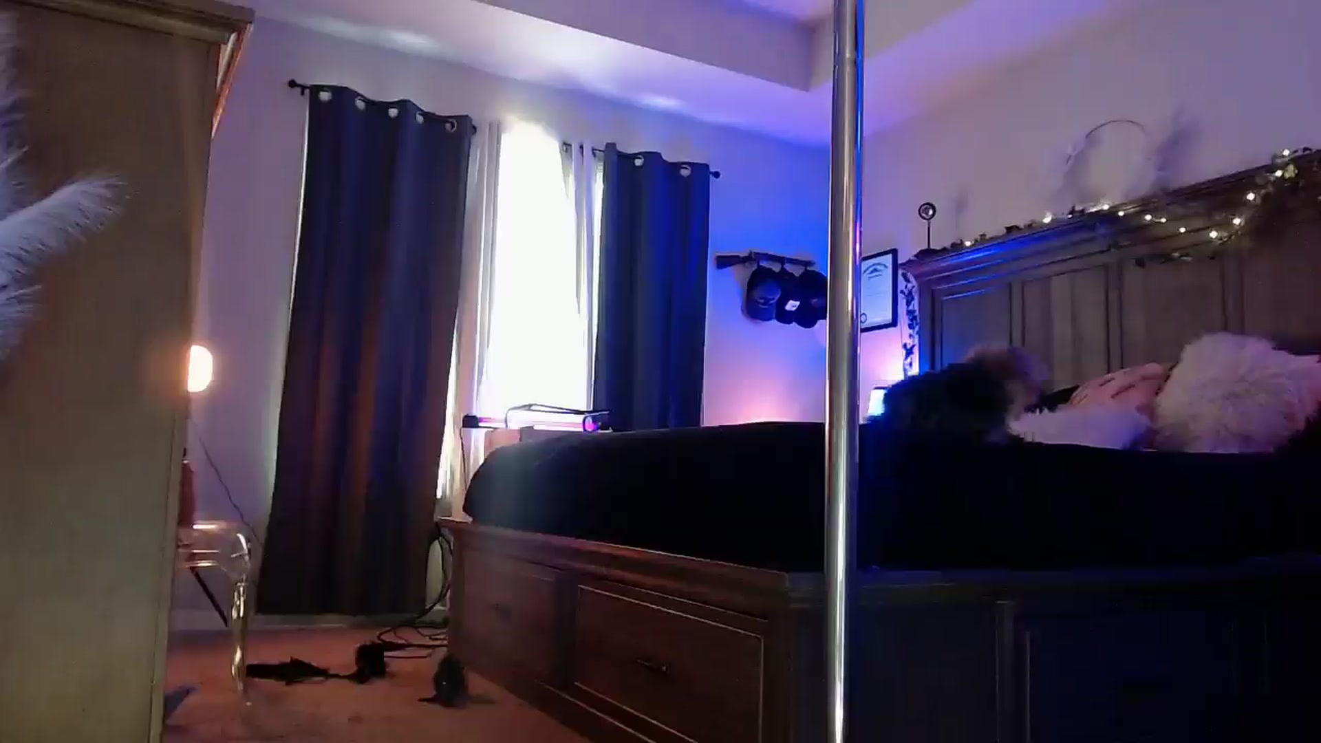Gallery image thumbnail from Marilyn_XO's myfreecams stream on, 12/03/2024, 19:39 image 12 of 20