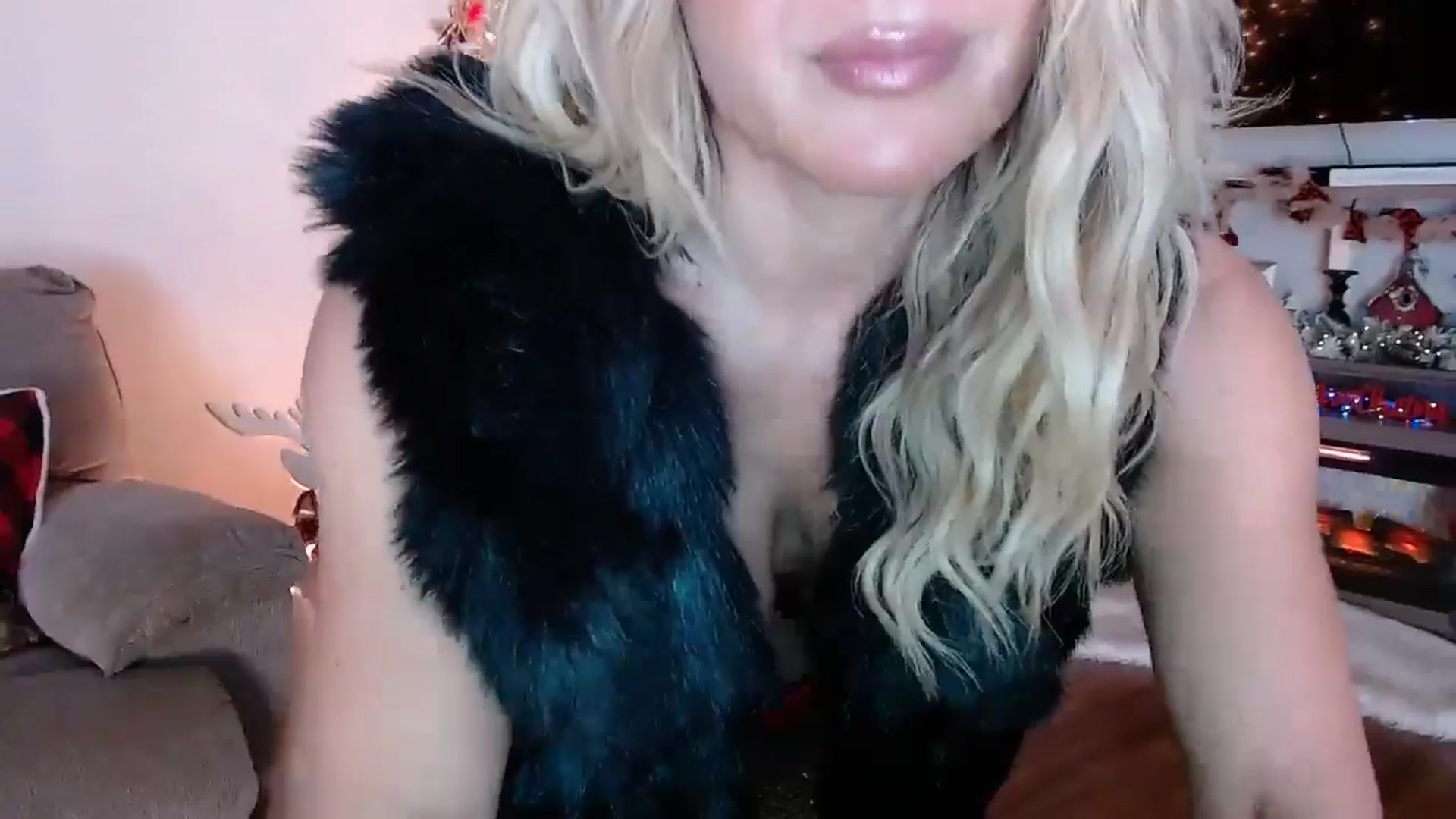 Gallery image thumbnail from Marilyn_XO's myfreecams stream on, 12/09/2024, 18:54 image 5 of 20