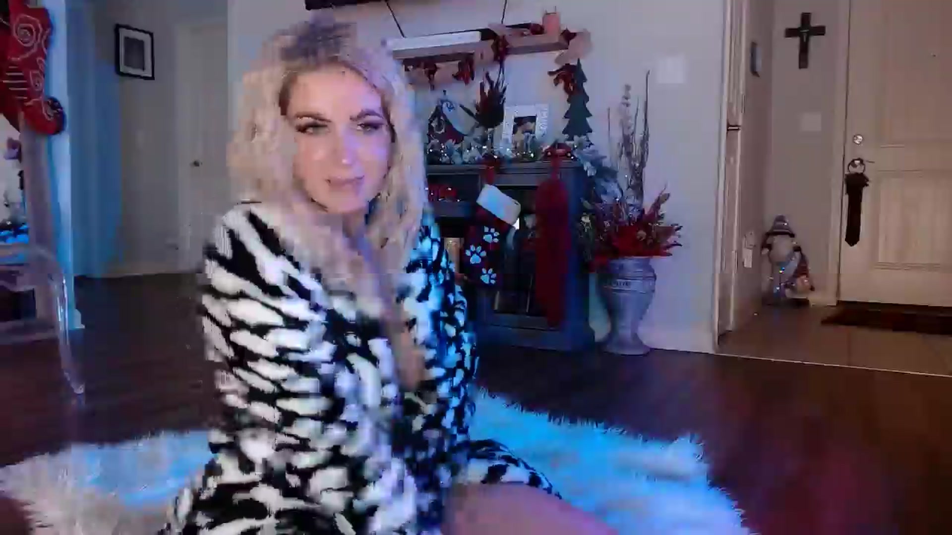 Gallery image thumbnail from Marilyn_XO's myfreecams stream on, 12/09/2024, 20:39 image 7 of 20
