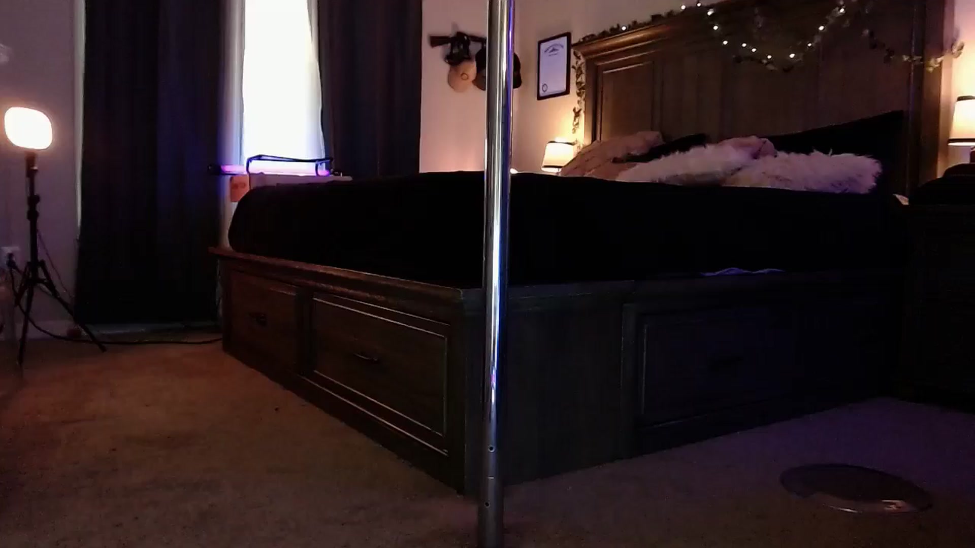 Gallery image thumbnail from Marilyn_XO's myfreecams stream on, 12/11/2024, 20:57 image 20 of 20