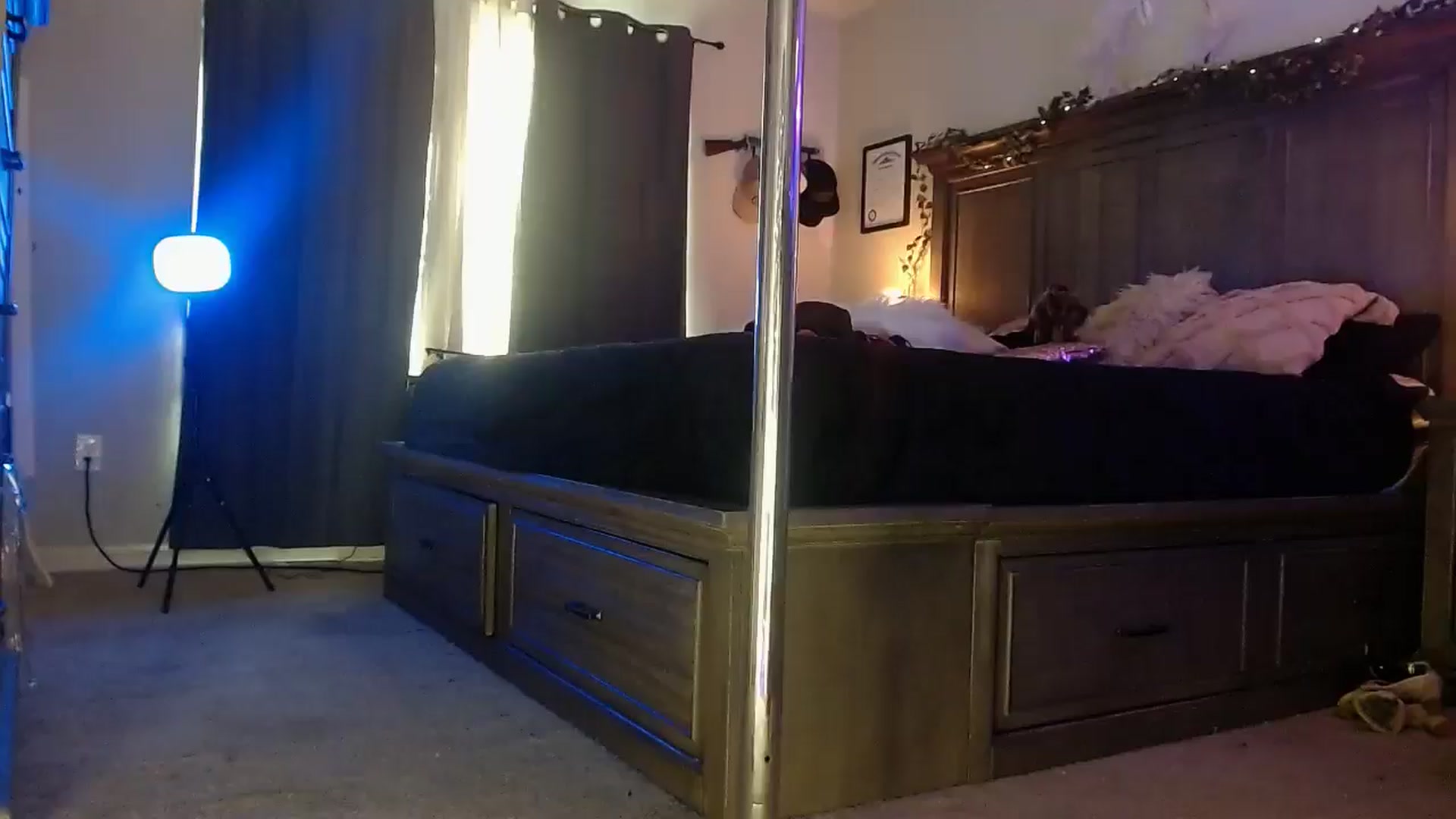 Gallery image thumbnail from Marilyn_XO's myfreecams stream on, 01/03/2025, 20:01 image 20 of 20