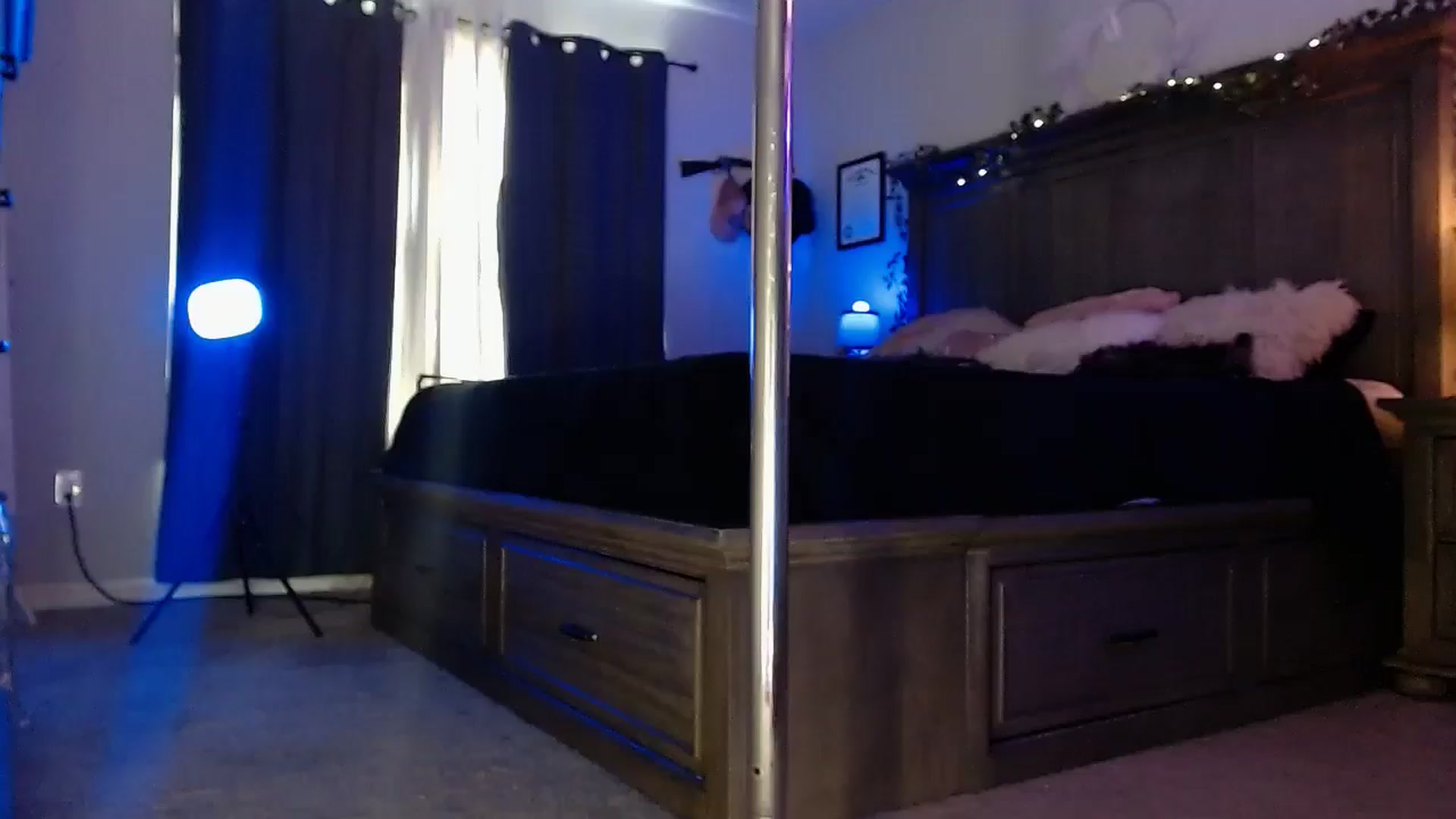 Gallery image thumbnail from Marilyn_XO's myfreecams stream on, 01/04/2025, 18:42 image 2 of 20