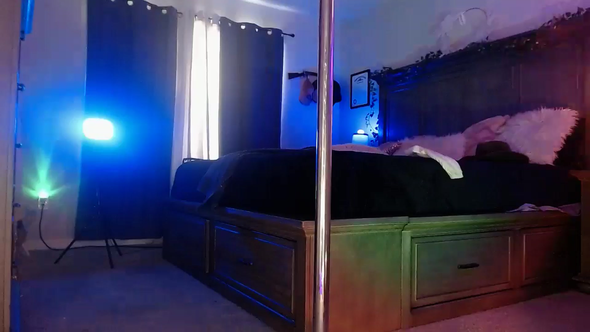 Gallery image thumbnail from Marilyn_XO's myfreecams stream on, 01/06/2025, 21:44 image 14 of 20