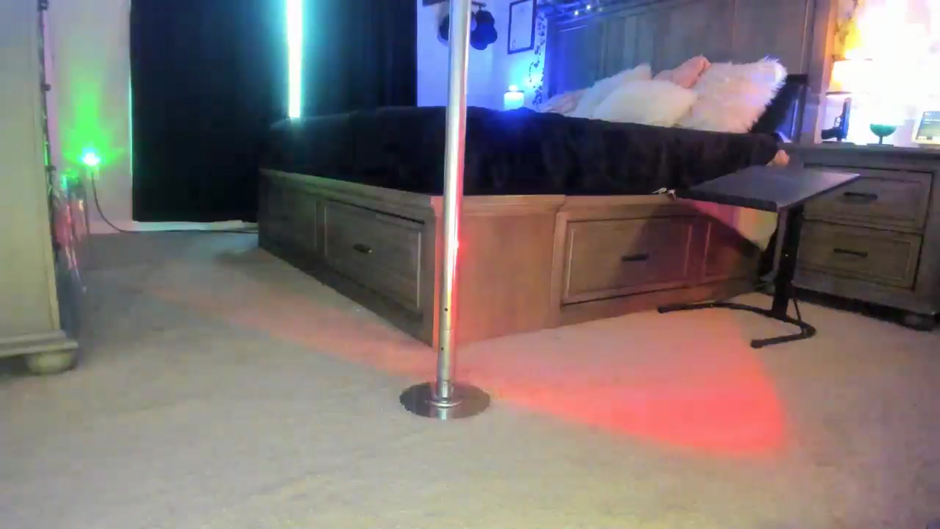 Gallery image thumbnail from Marilyn_XO's myfreecams stream on, 02/11/2025, 20:25 image 19 of 20