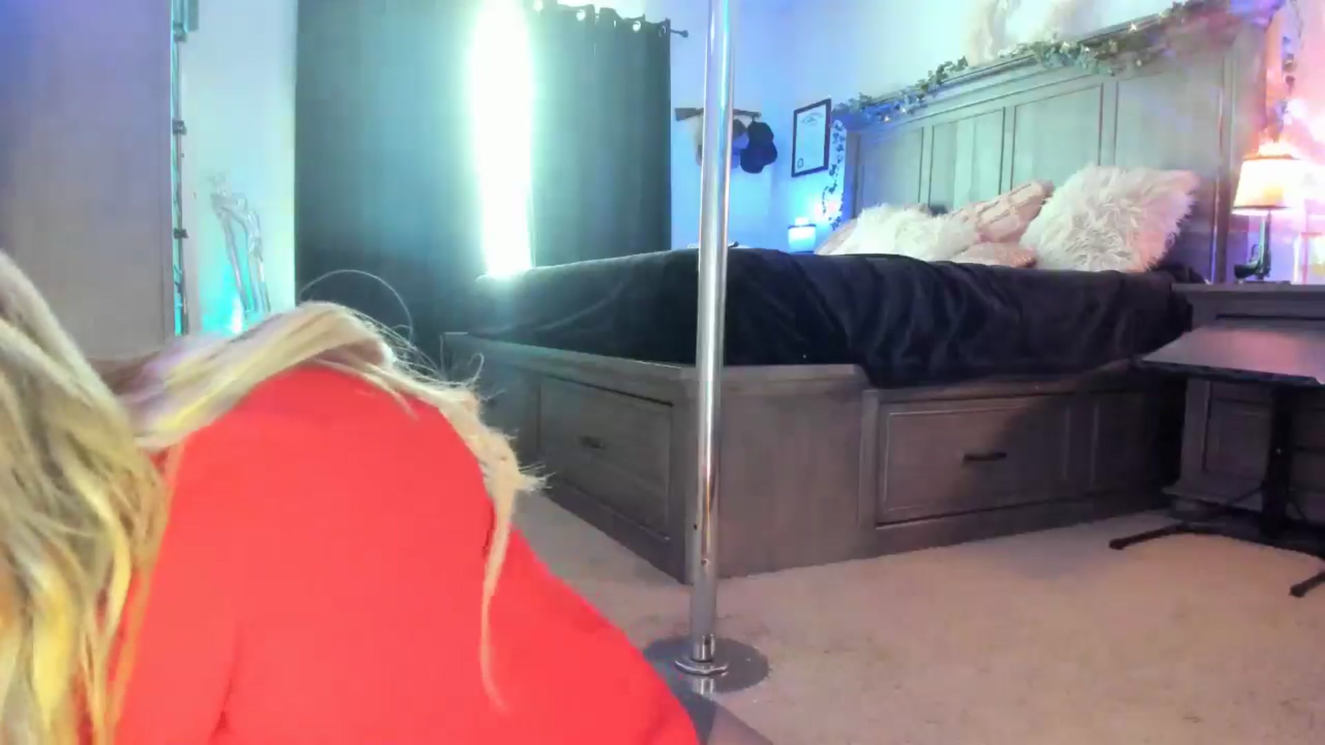 Gallery image thumbnail from Marilyn_XO's myfreecams stream on, 02/14/2025, 20:22 image 8 of 20