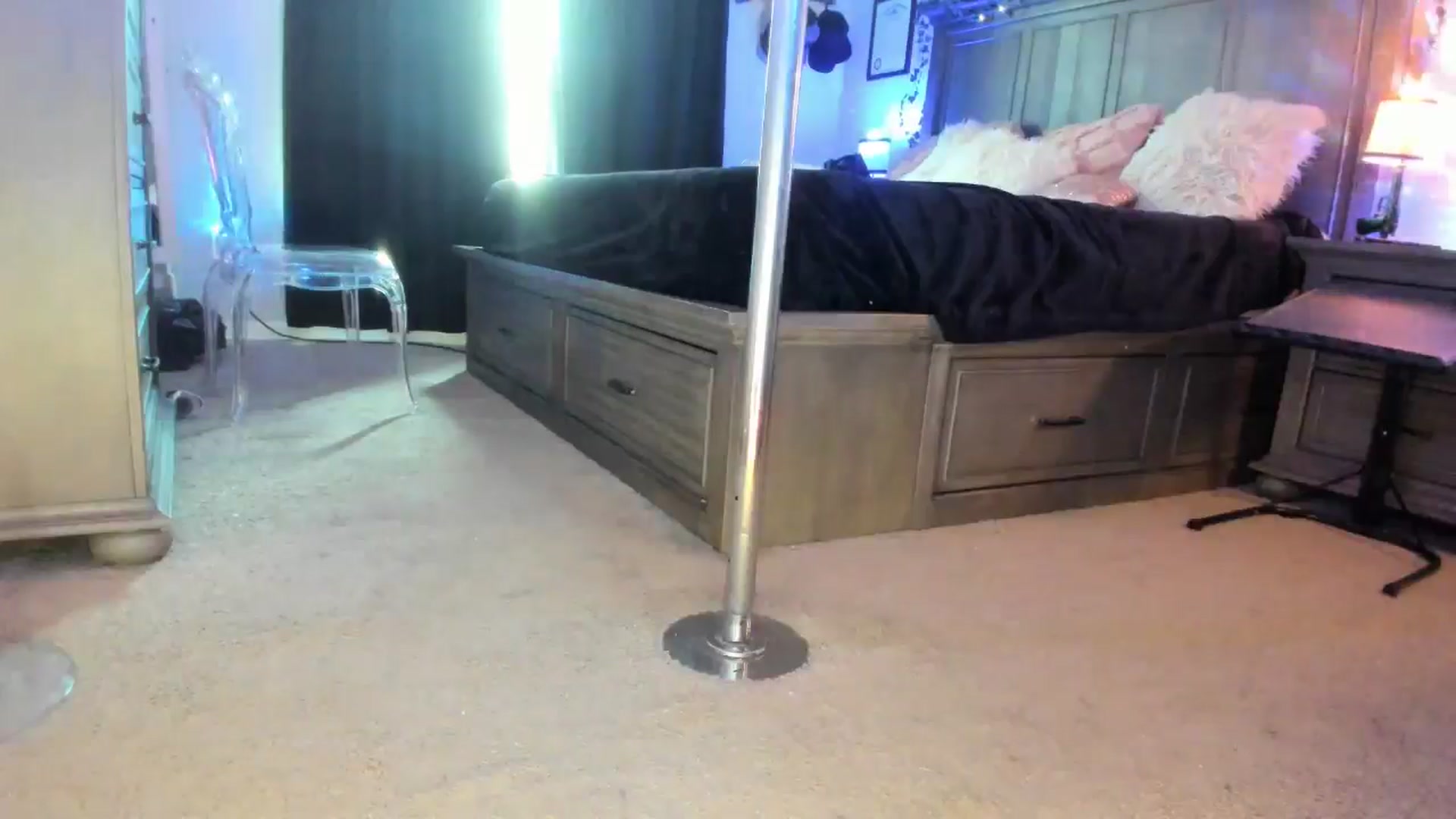 Gallery image thumbnail from Marilyn_XO's myfreecams stream on, 02/14/2025, 20:22 image 17 of 20