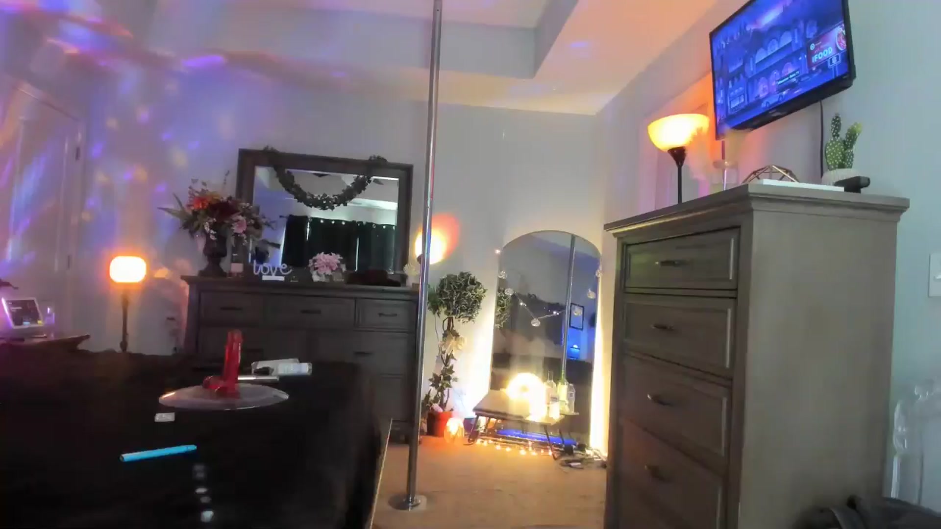Gallery image thumbnail from Marilyn_XO's myfreecams stream on, 02/14/2025, 20:22 image 1 of 20