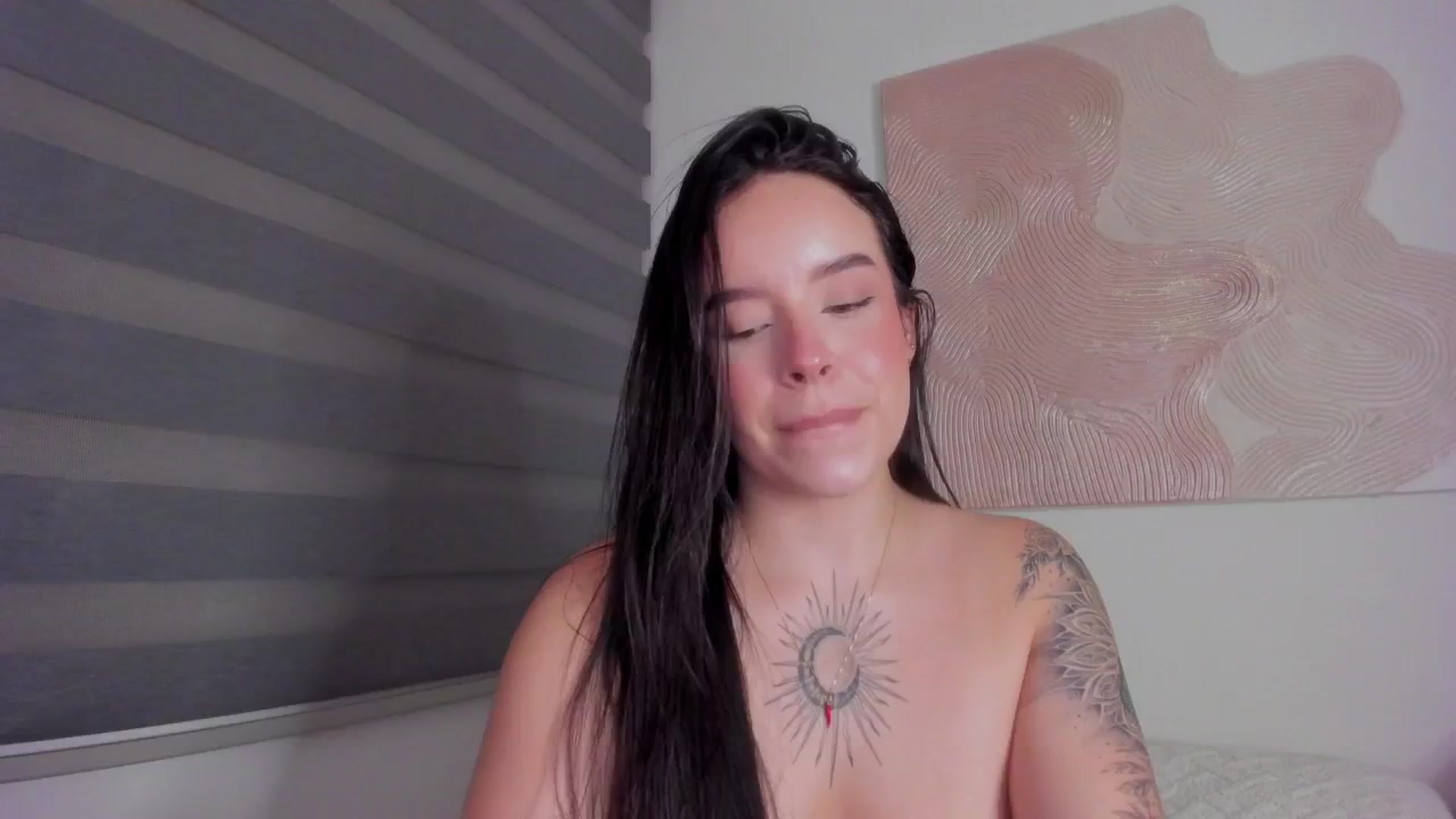 Gallery image thumbnail from Marilyn___'s myfreecams stream on, 02/05/2025, 02:31 image 4 of 20