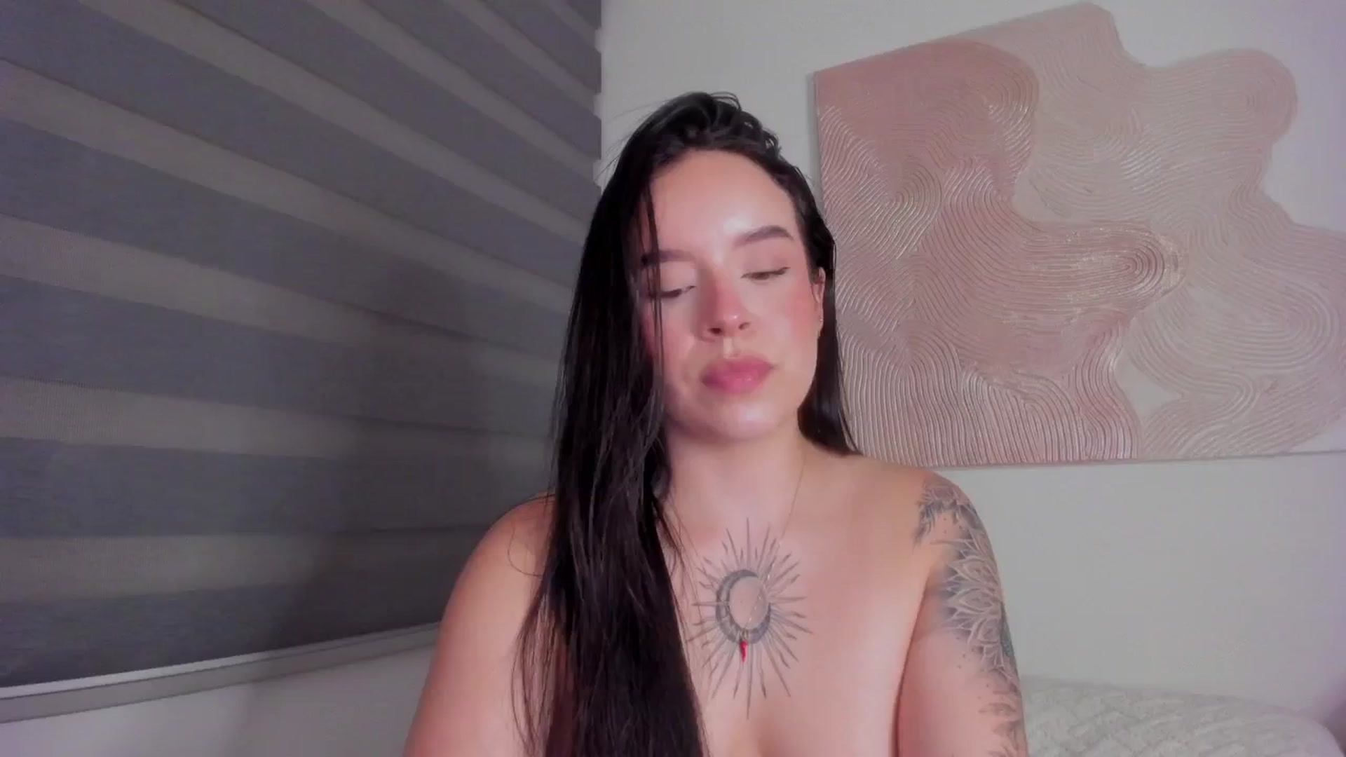 Gallery image thumbnail from Marilyn___'s myfreecams stream on, 02/05/2025, 02:31 image 8 of 20
