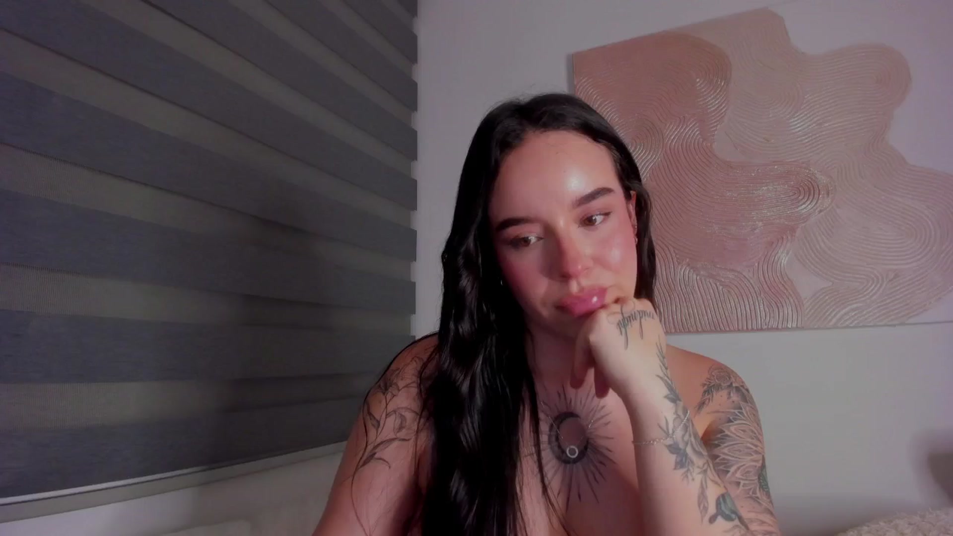 Gallery image thumbnail from Marilyn___'s myfreecams stream on, 02/15/2025, 02:07 image 20 of 20