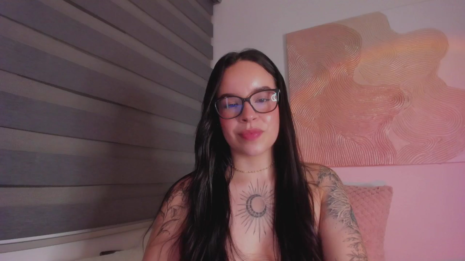 Gallery image thumbnail from Marilyn___'s myfreecams stream on, 02/16/2025, 01:00 image 17 of 20