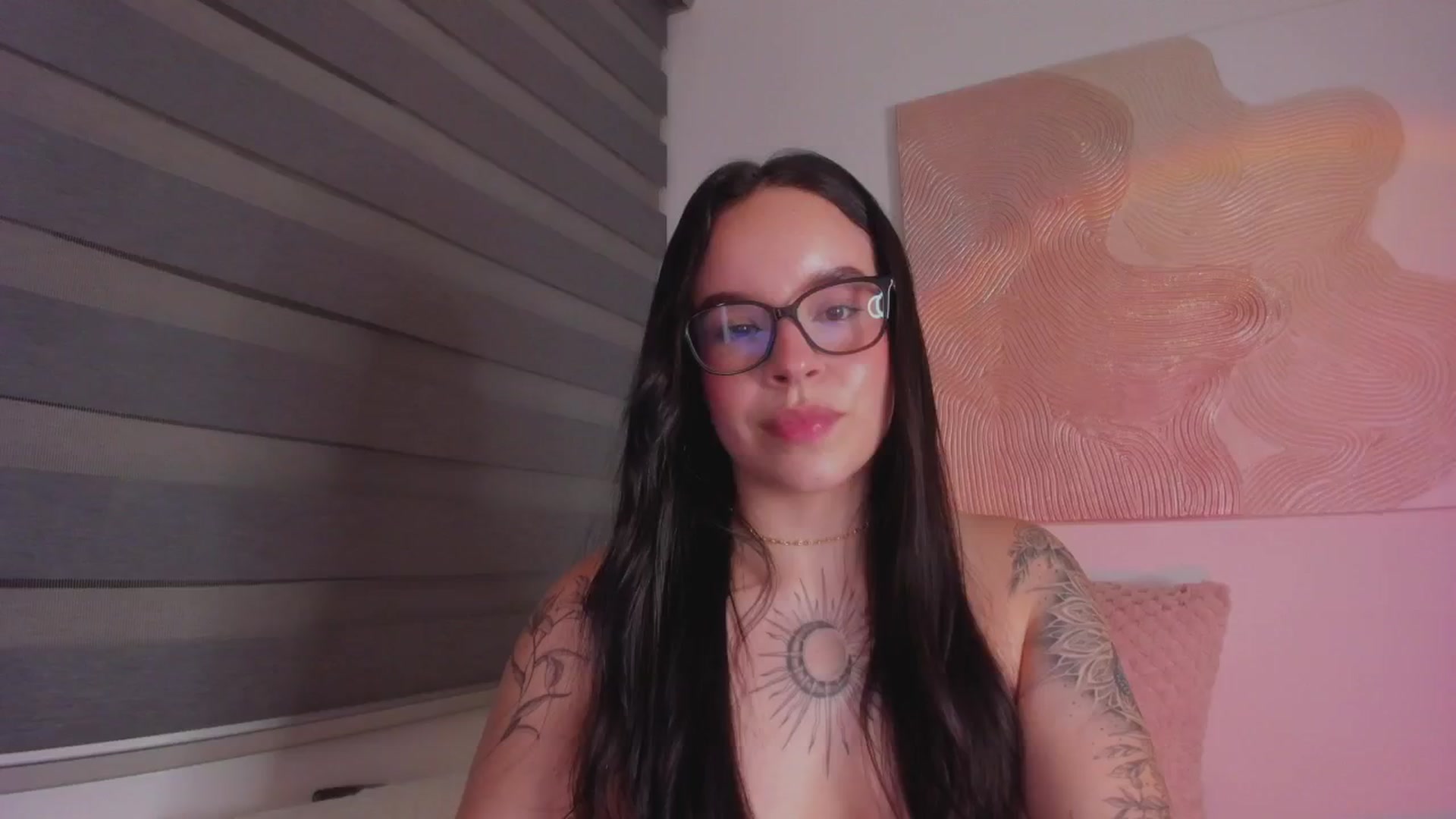 Gallery image thumbnail from Marilyn___'s myfreecams stream on, 02/16/2025, 01:00 image 20 of 20