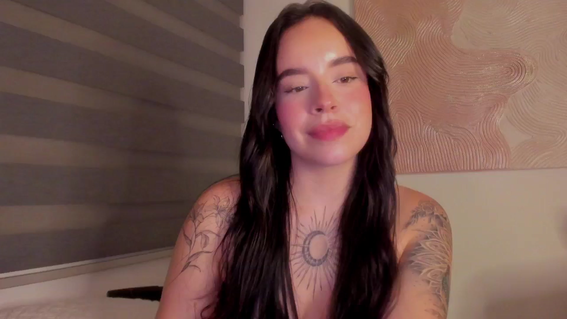 Gallery image thumbnail from Marilyn___'s myfreecams stream on, 02/17/2025, 02:25 image 17 of 20