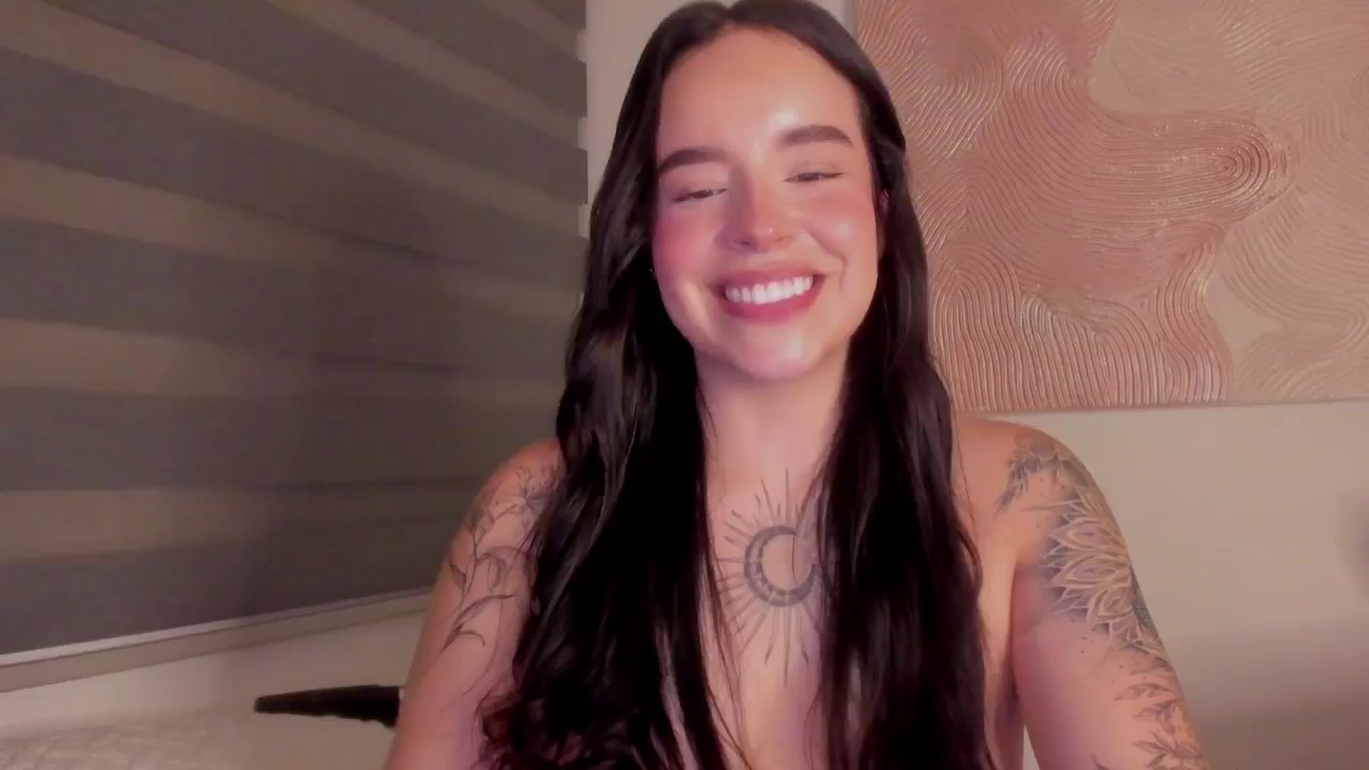 Gallery image thumbnail from Marilyn___'s myfreecams stream on, 02/17/2025, 02:25 image 9 of 20