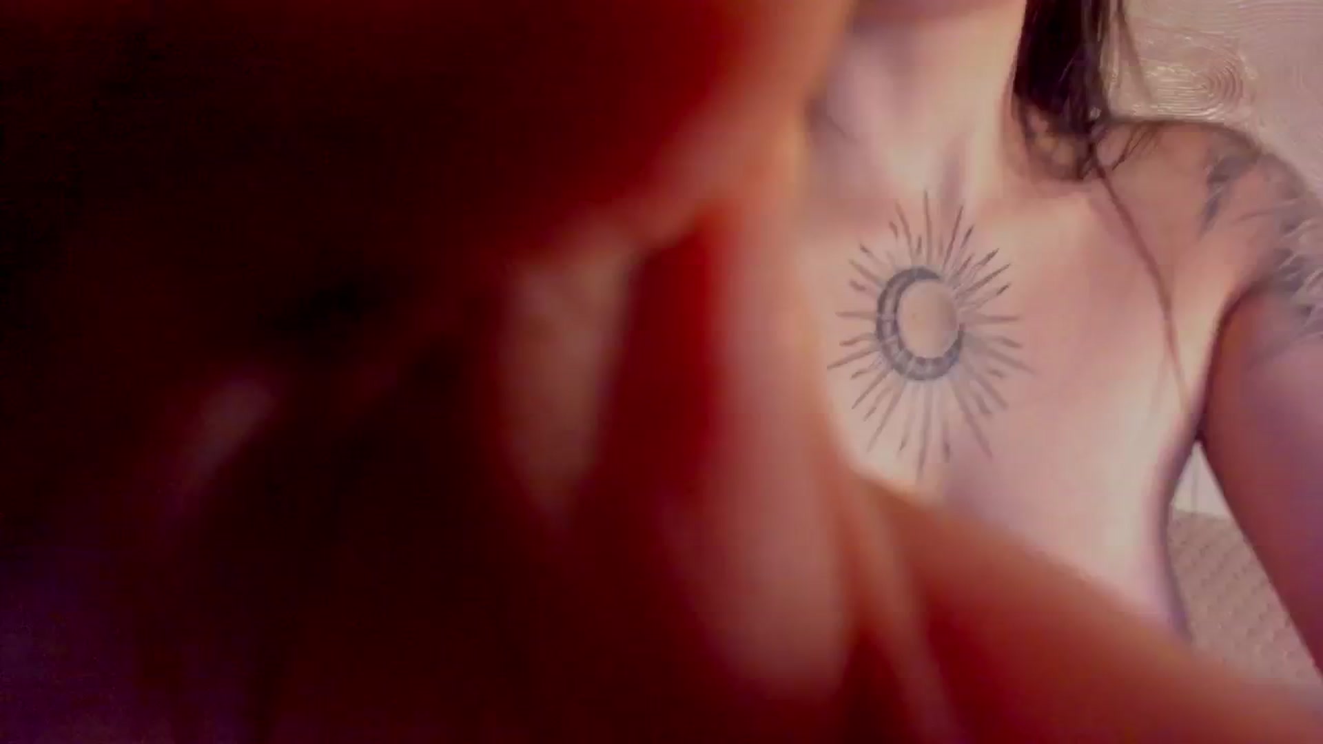 Gallery image thumbnail from Marilyn___'s myfreecams stream on, 02/22/2025, 05:32 image 10 of 20