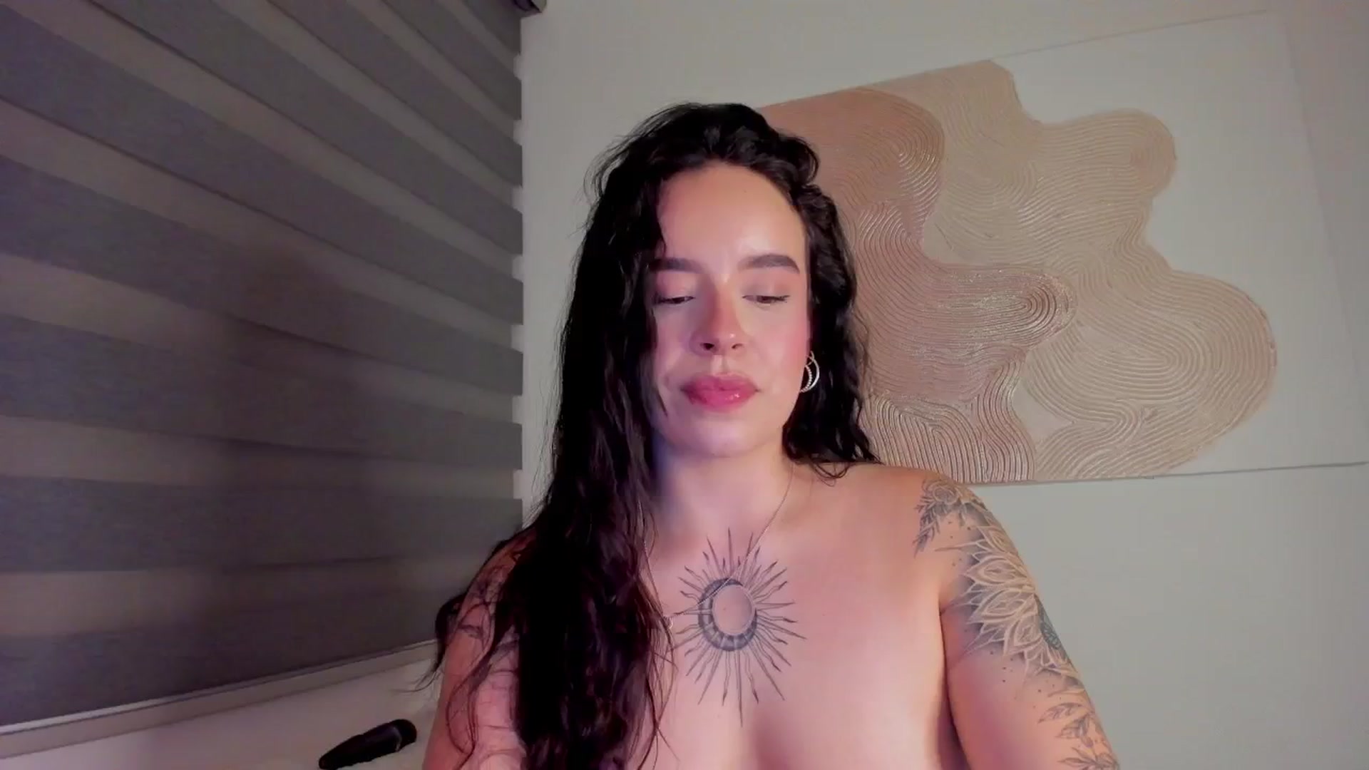 Gallery image thumbnail from Marilyn___'s myfreecams stream on, 02/23/2025, 01:08 image 1 of 20