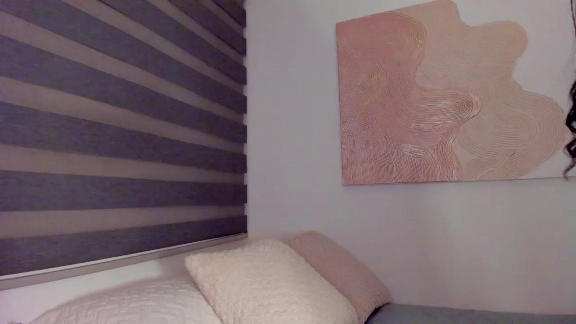 Gallery image thumbnail from Marilyn___'s myfreecams stream on, 02/25/2025, 24:03 image 5 of 20