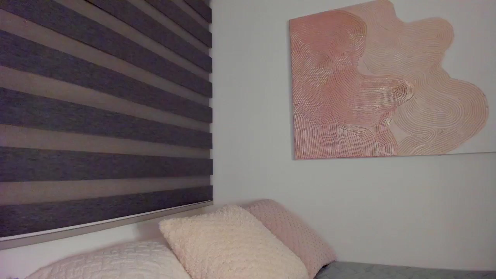 Gallery image thumbnail from Marilyn___'s myfreecams stream on, 02/25/2025, 24:03 image 3 of 20