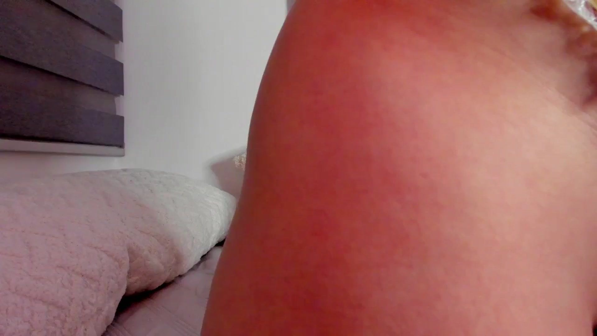Gallery image thumbnail from Marilyn___'s myfreecams stream on, 03/03/2025, 02:24 image 18 of 20