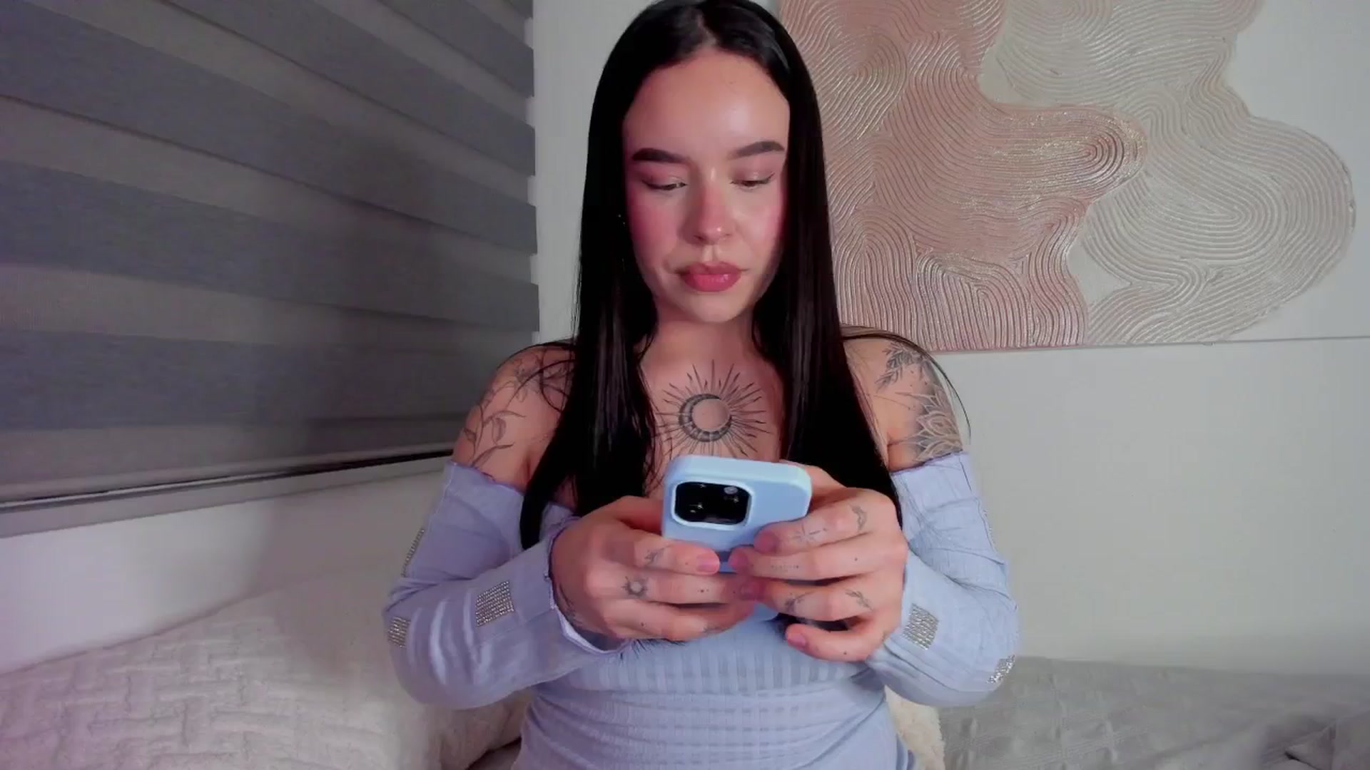 Gallery image thumbnail from Marilyn___'s myfreecams stream on, 03/04/2025, 02:00 image 14 of 20