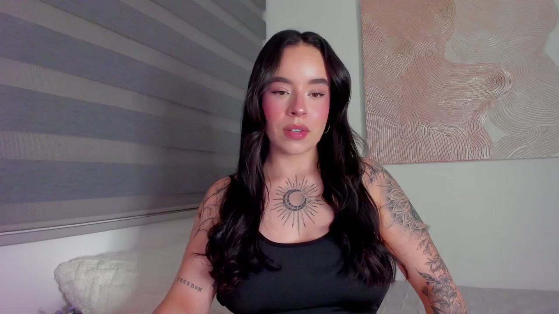 Gallery image thumbnail from Marilyn___'s myfreecams stream on, 03/07/2025, 23:45 image 5 of 20