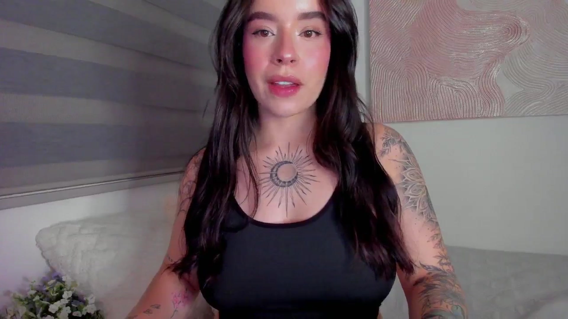 Gallery image thumbnail from Marilyn___'s myfreecams stream on, 03/08/2025, 24:30 image 19 of 20