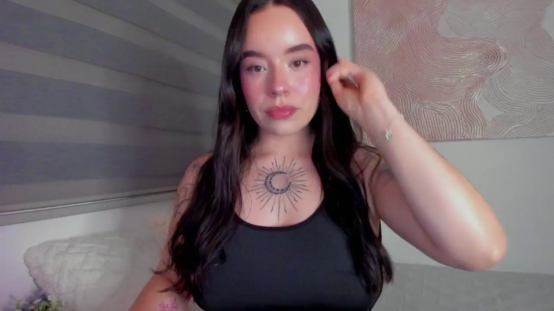 Gallery image thumbnail from Marilyn___'s myfreecams stream on, 03/08/2025, 24:30 image 1 of 20
