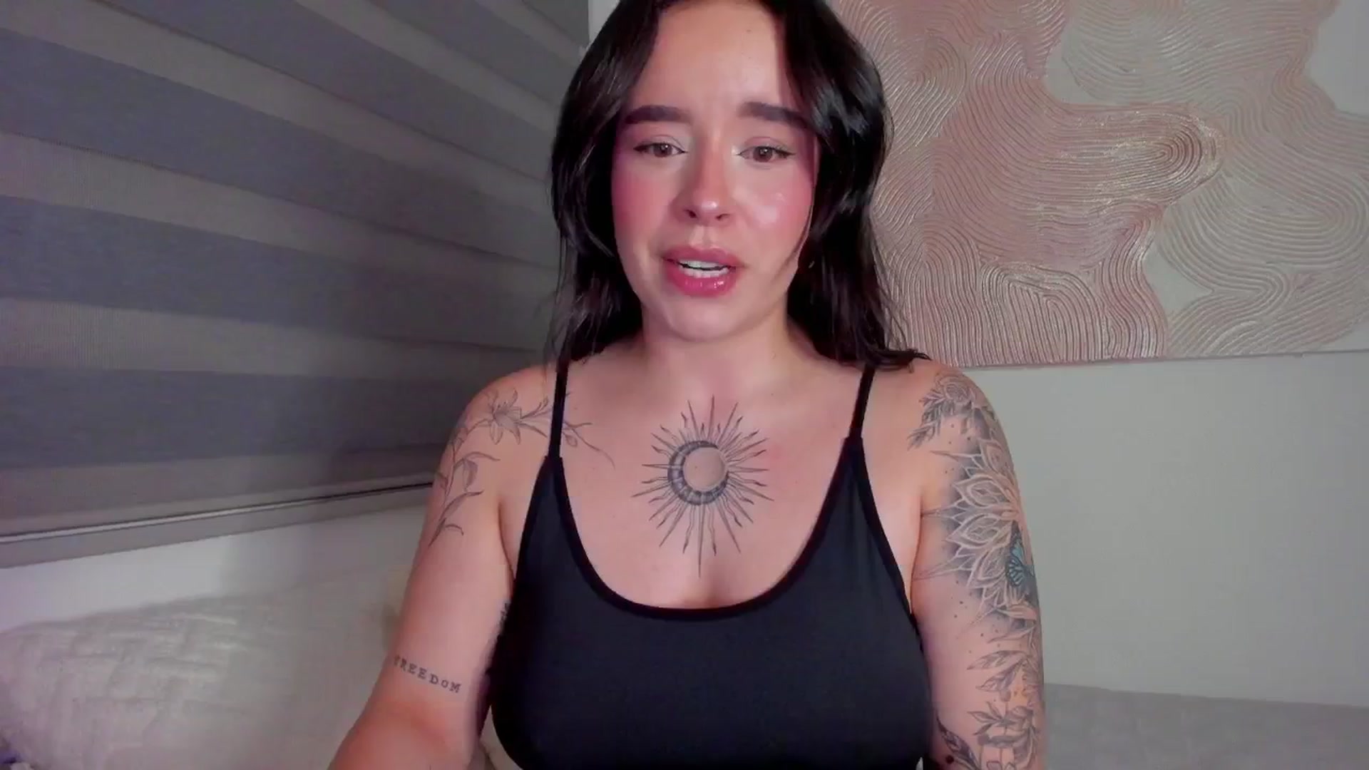 Gallery image thumbnail from Marilyn___'s myfreecams stream on, 03/08/2025, 02:10 image 18 of 20