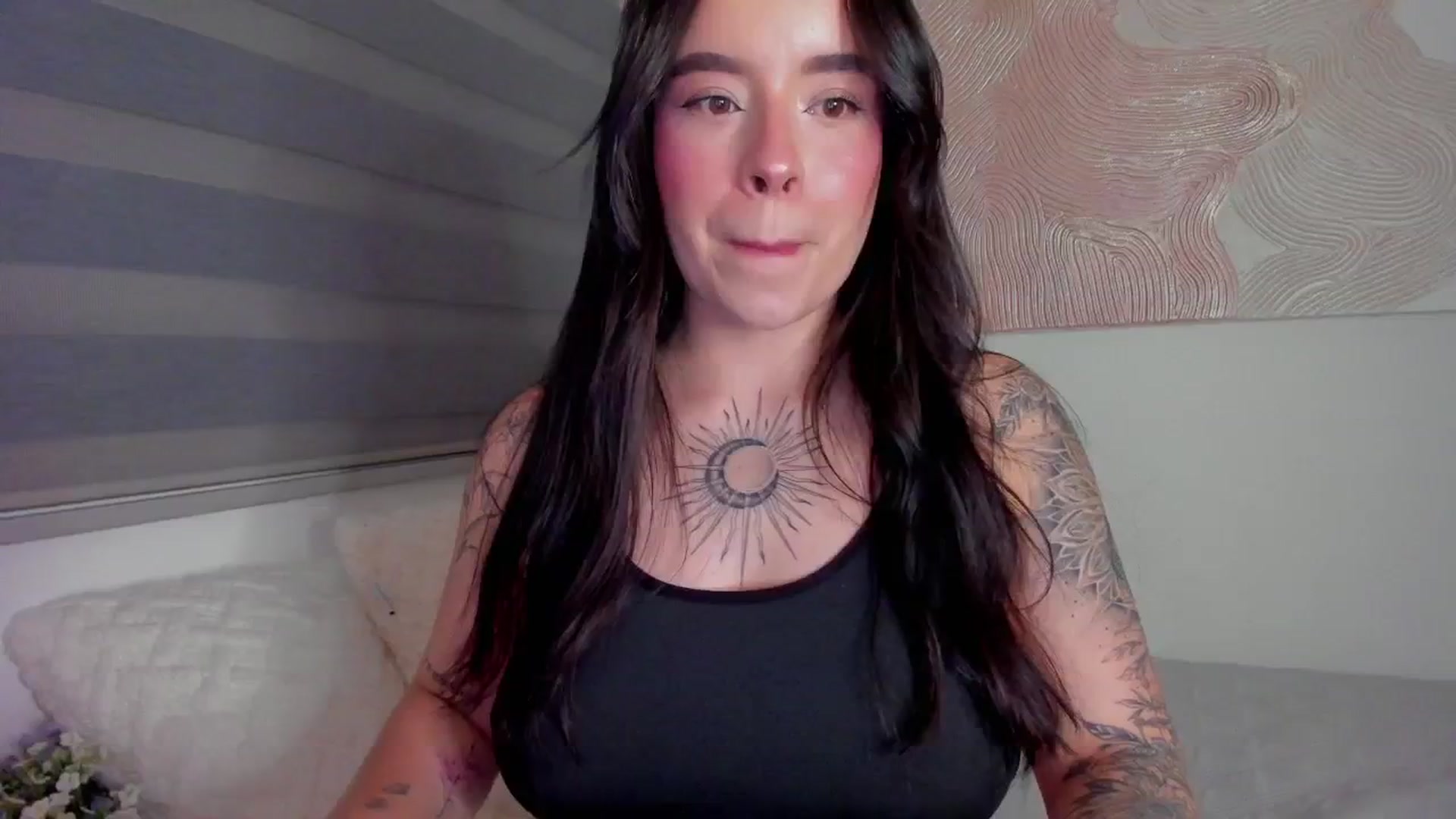 Gallery image thumbnail from Marilyn___'s myfreecams stream on, 03/08/2025, 02:10 image 12 of 20