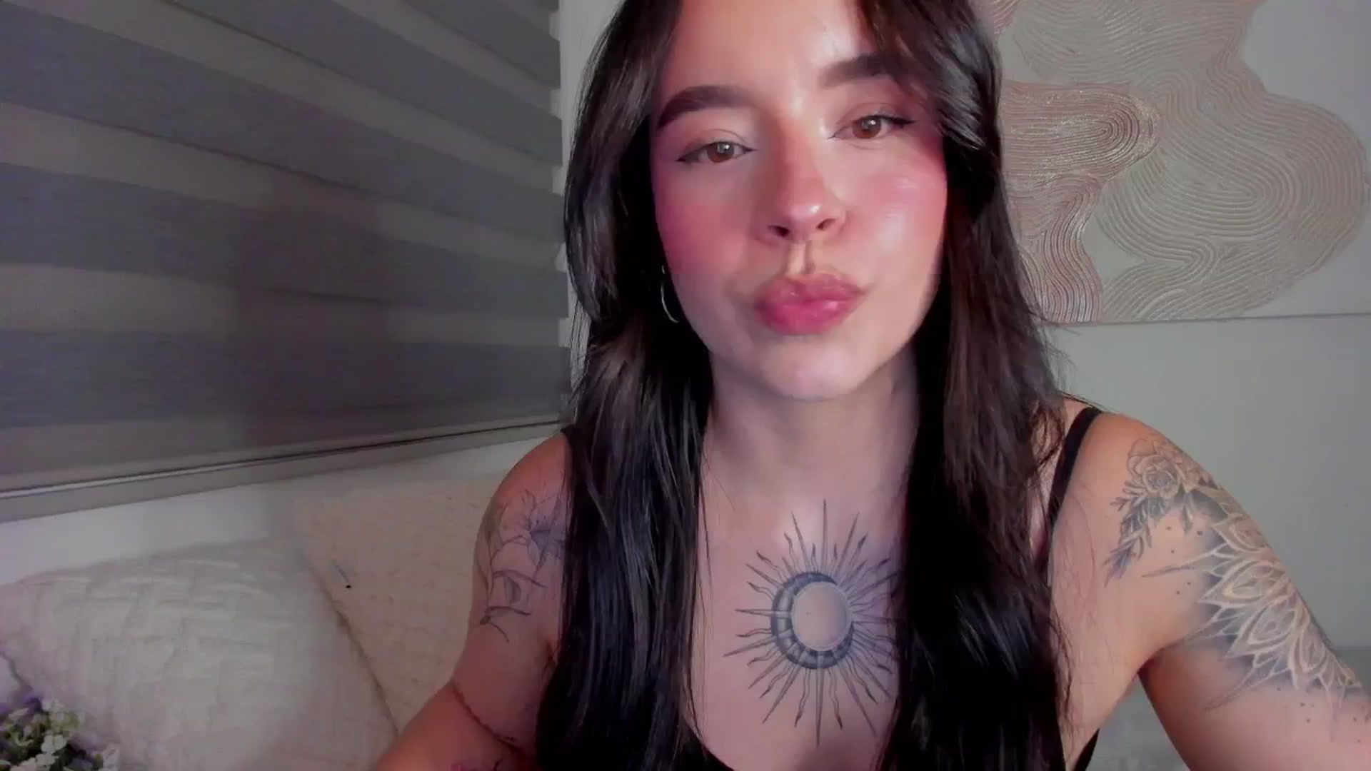 Gallery image thumbnail from Marilyn___'s myfreecams stream on, 03/08/2025, 02:10 image 5 of 20